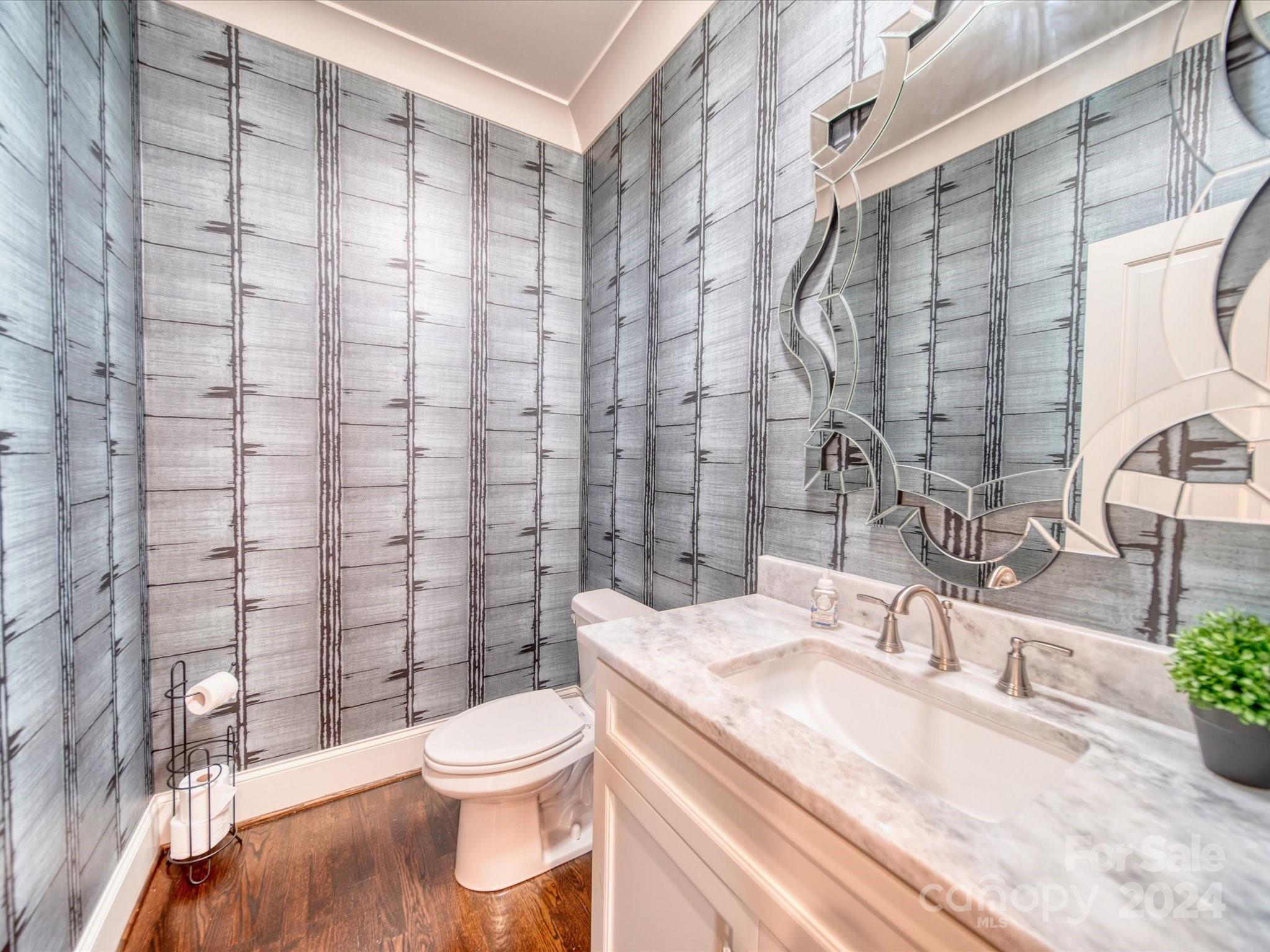 Country Club Estates - Residential