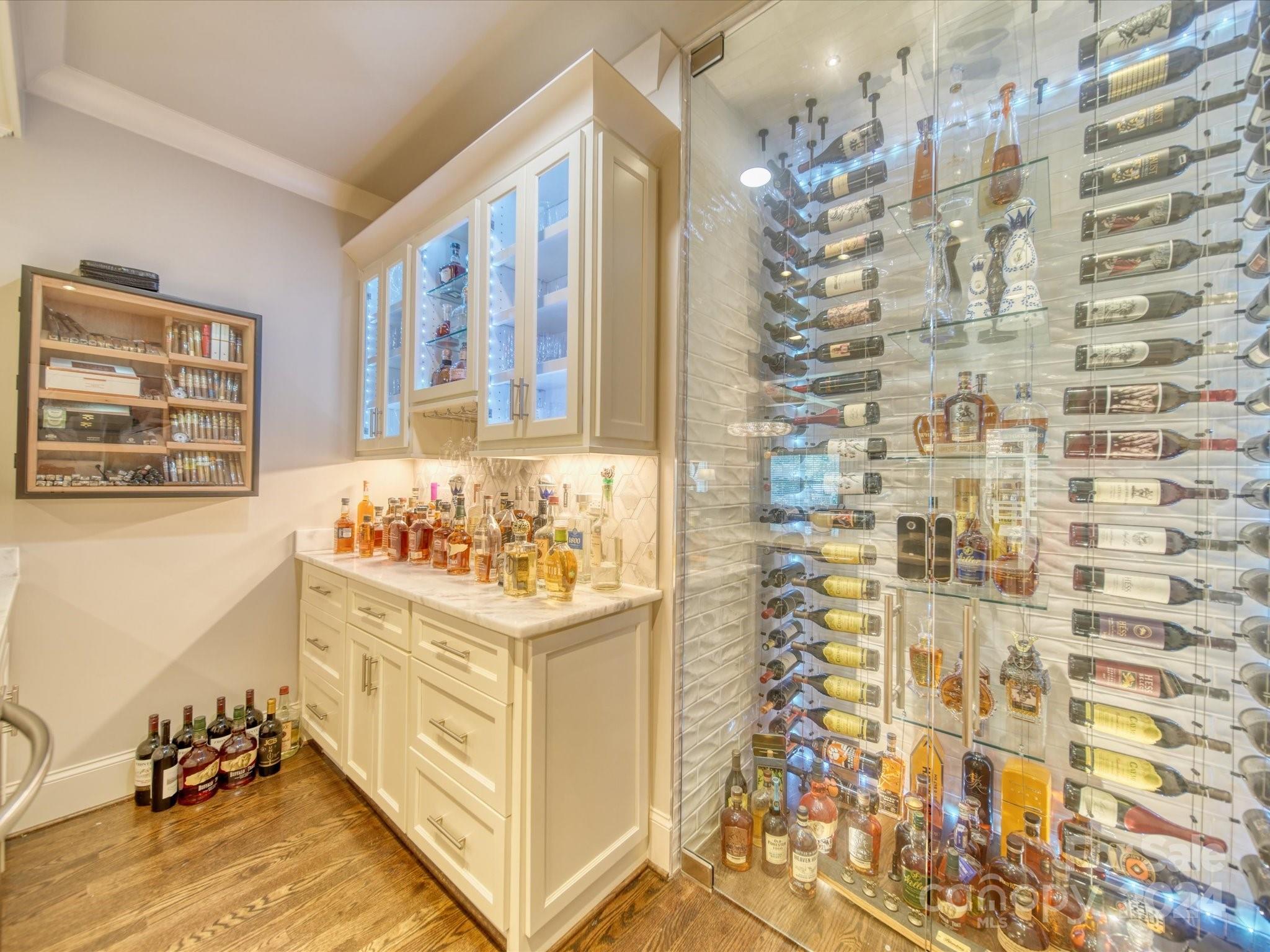 Country Club Estates - Residential