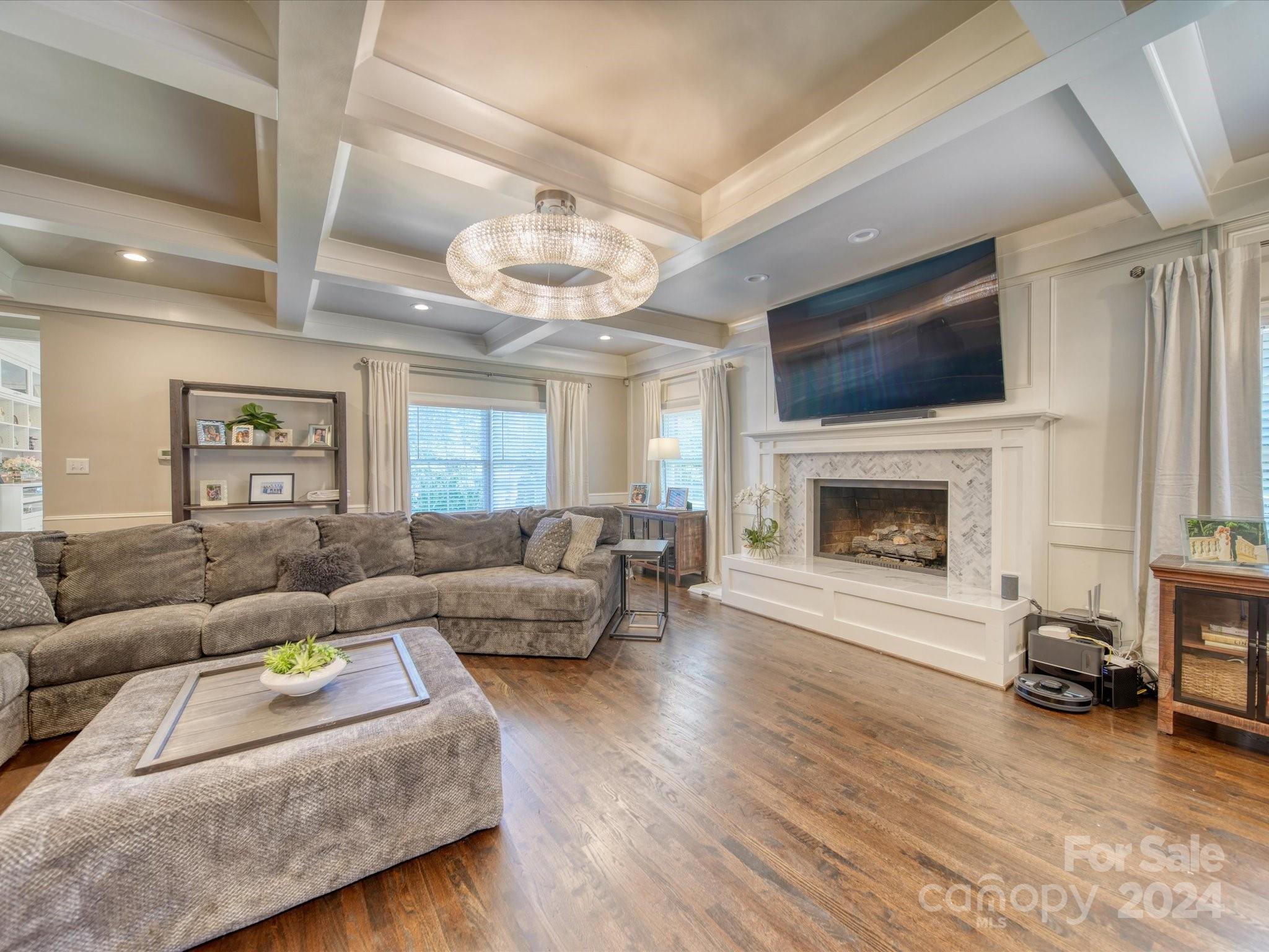 Country Club Estates - Residential