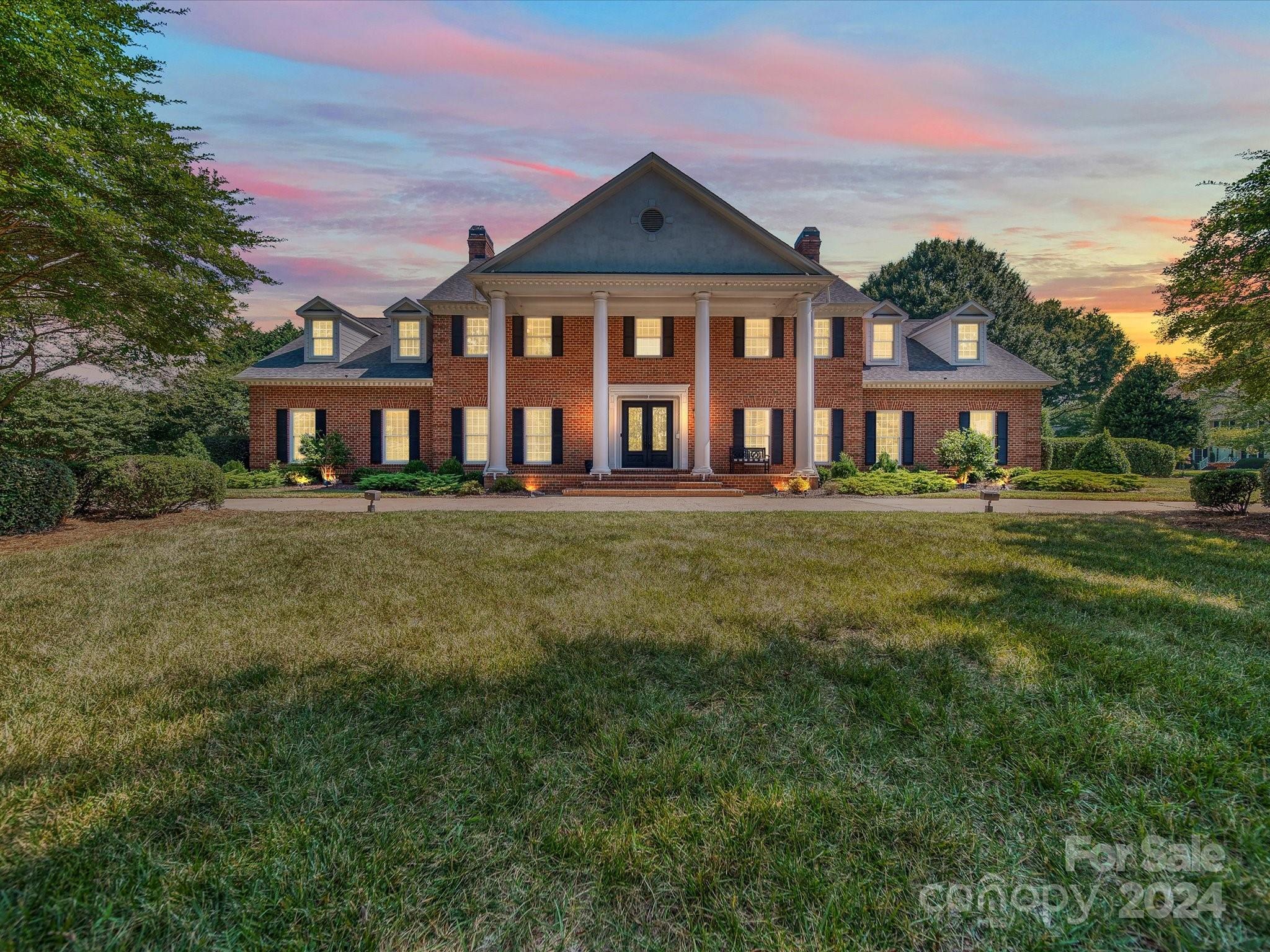 Country Club Estates - Residential