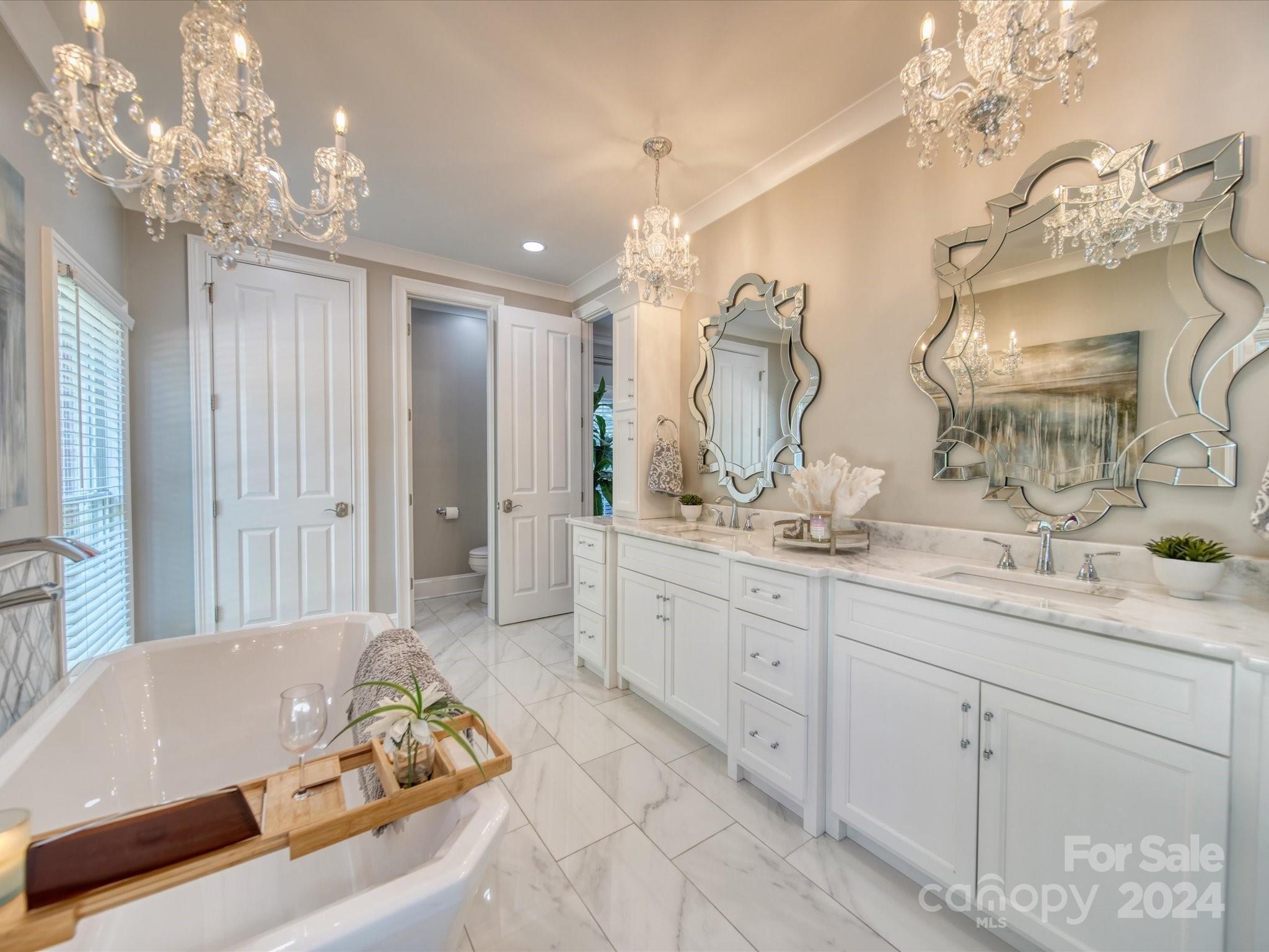 Country Club Estates - Residential