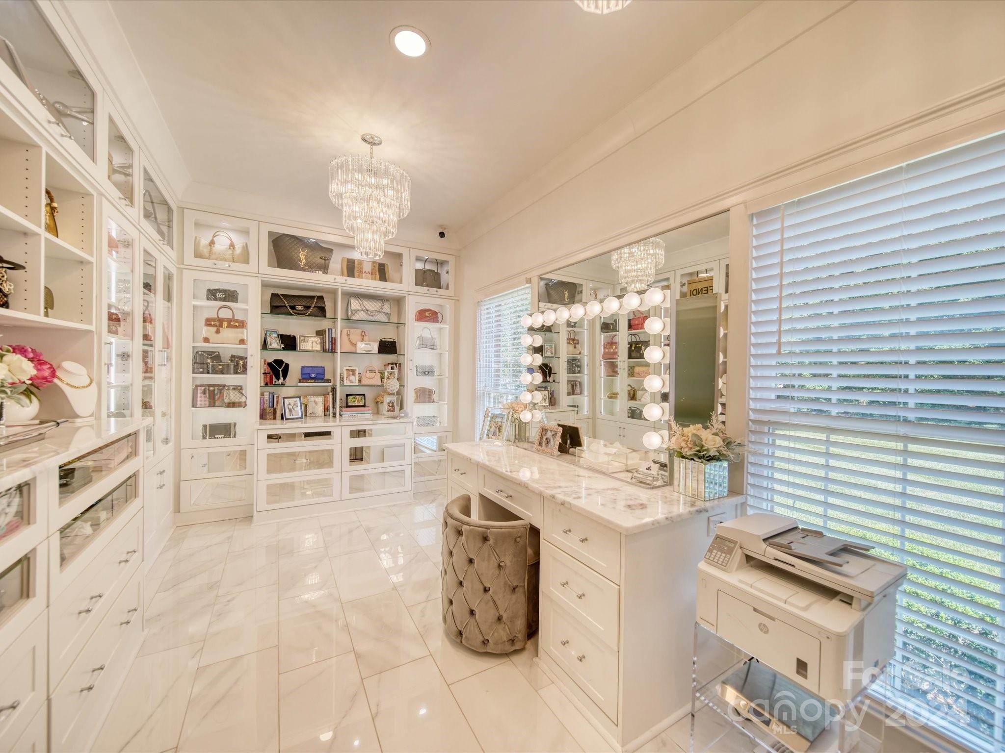 Country Club Estates - Residential