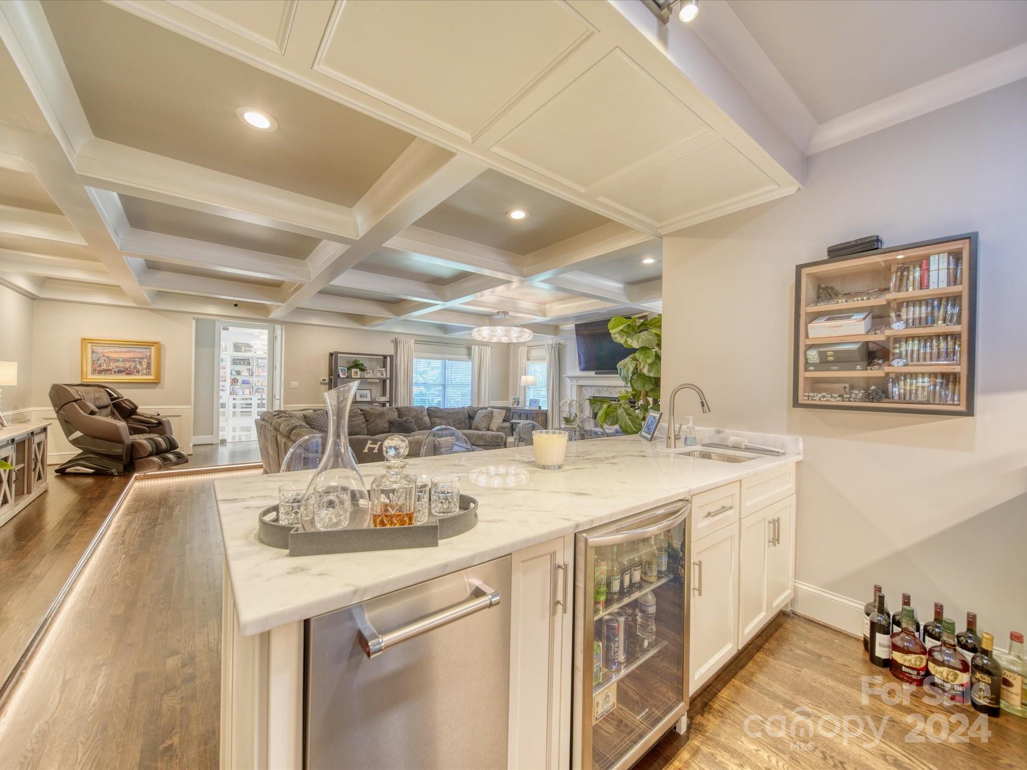 Country Club Estates - Residential