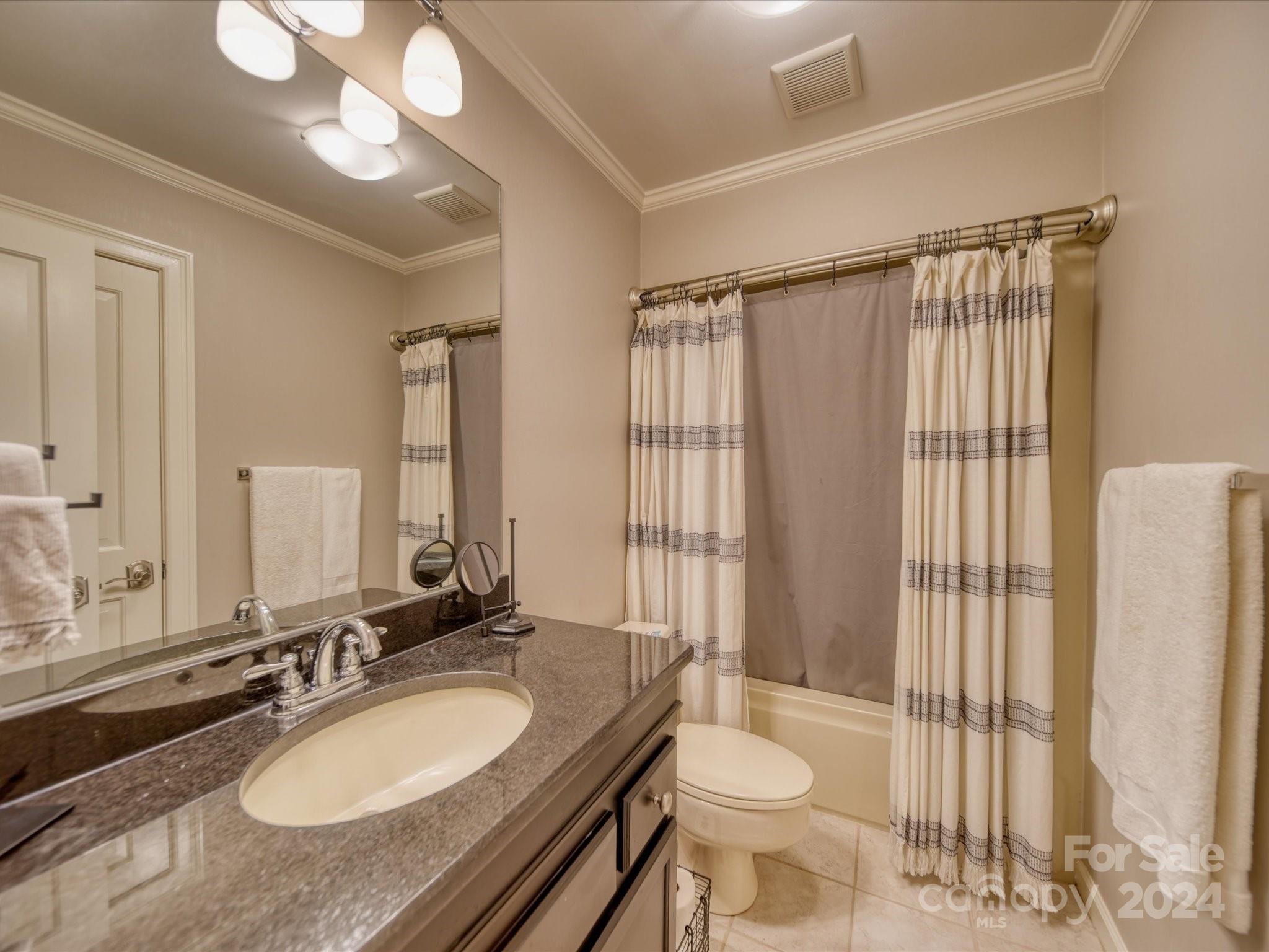 Country Club Estates - Residential