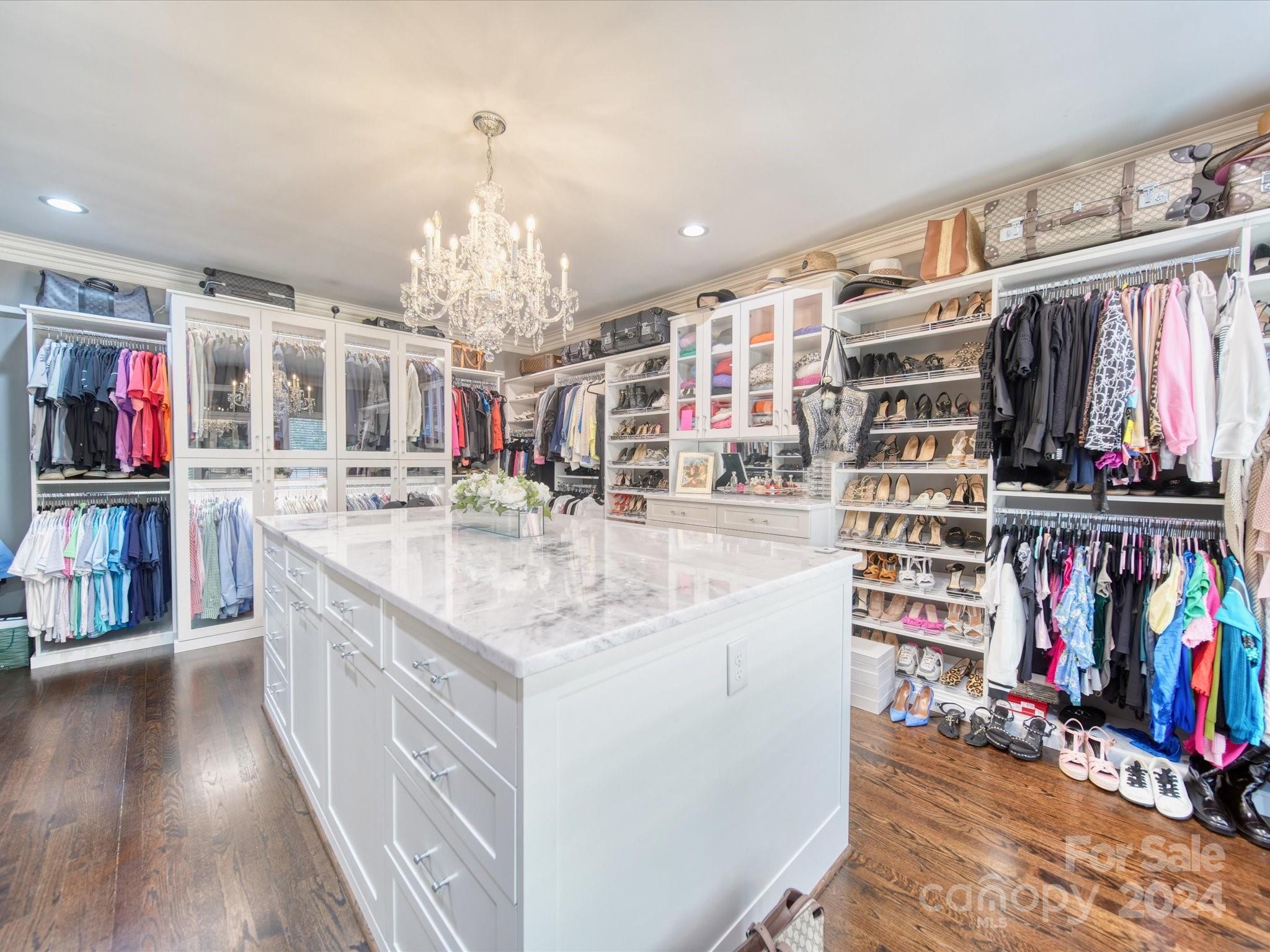 Country Club Estates - Residential