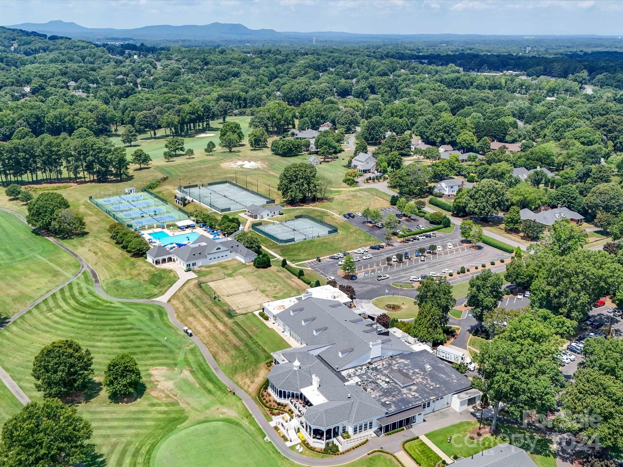 Country Club Estates - Residential