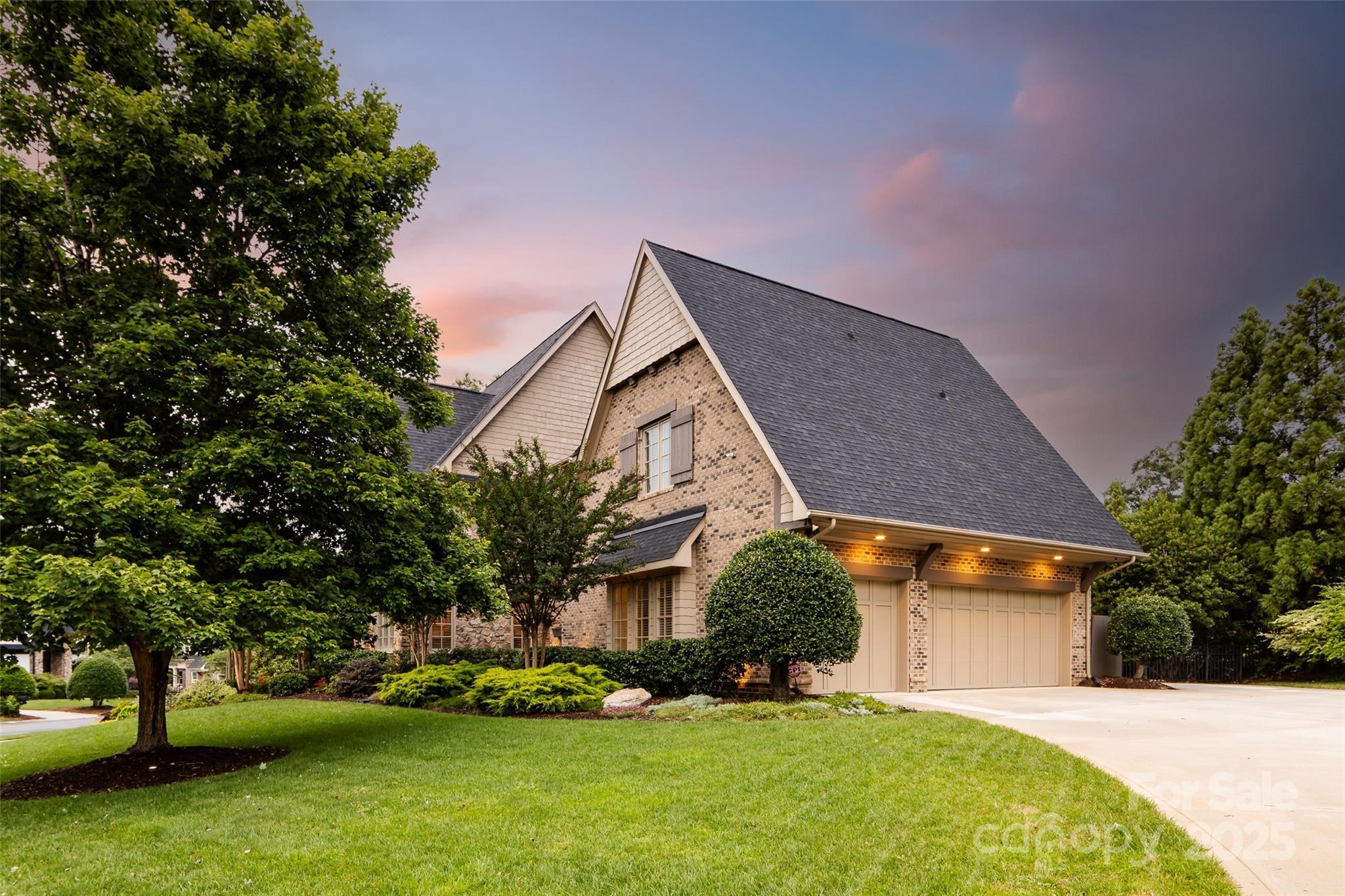 1220 Hadley Park Lane
