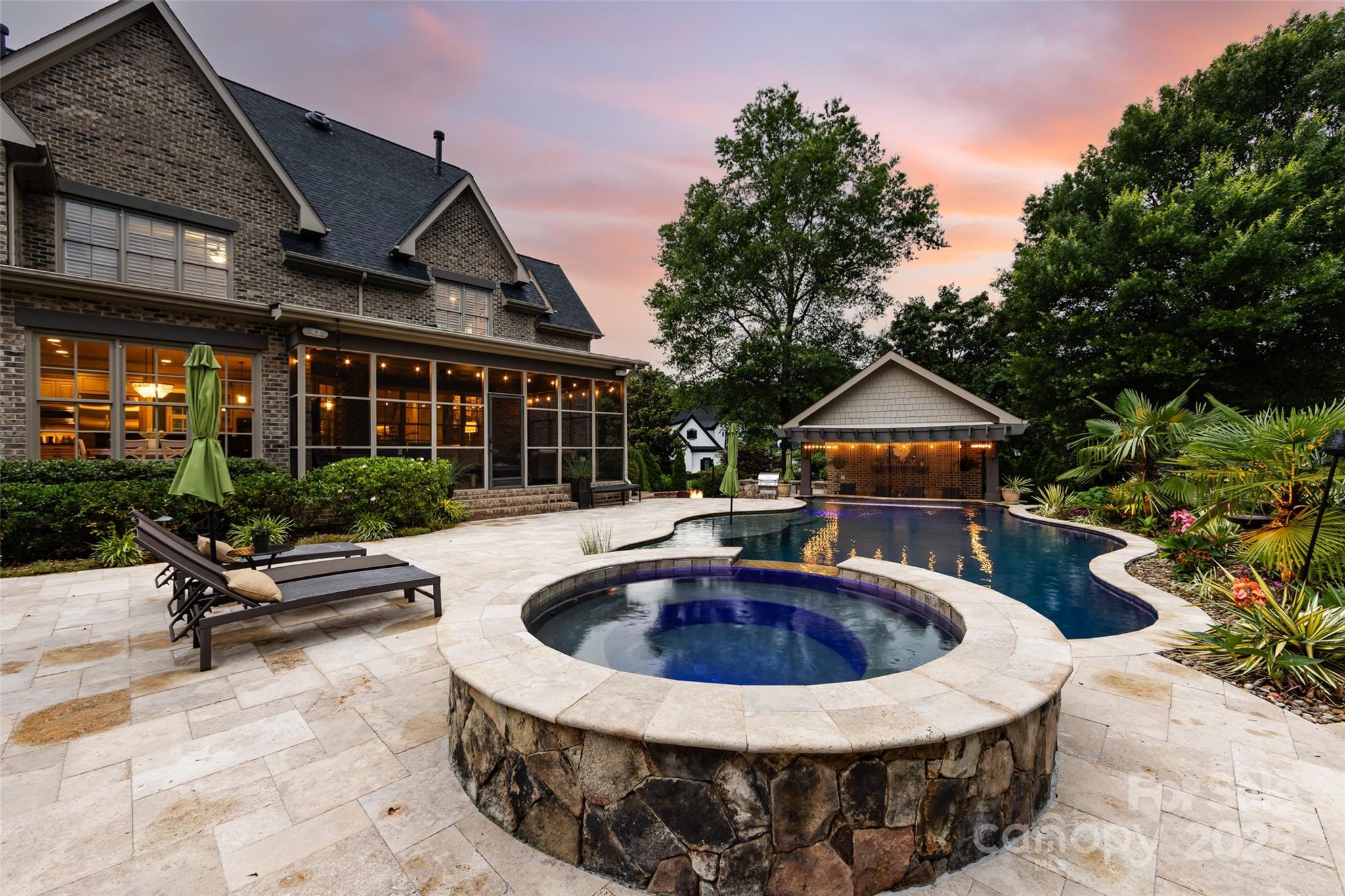 1220 Hadley Park Lane