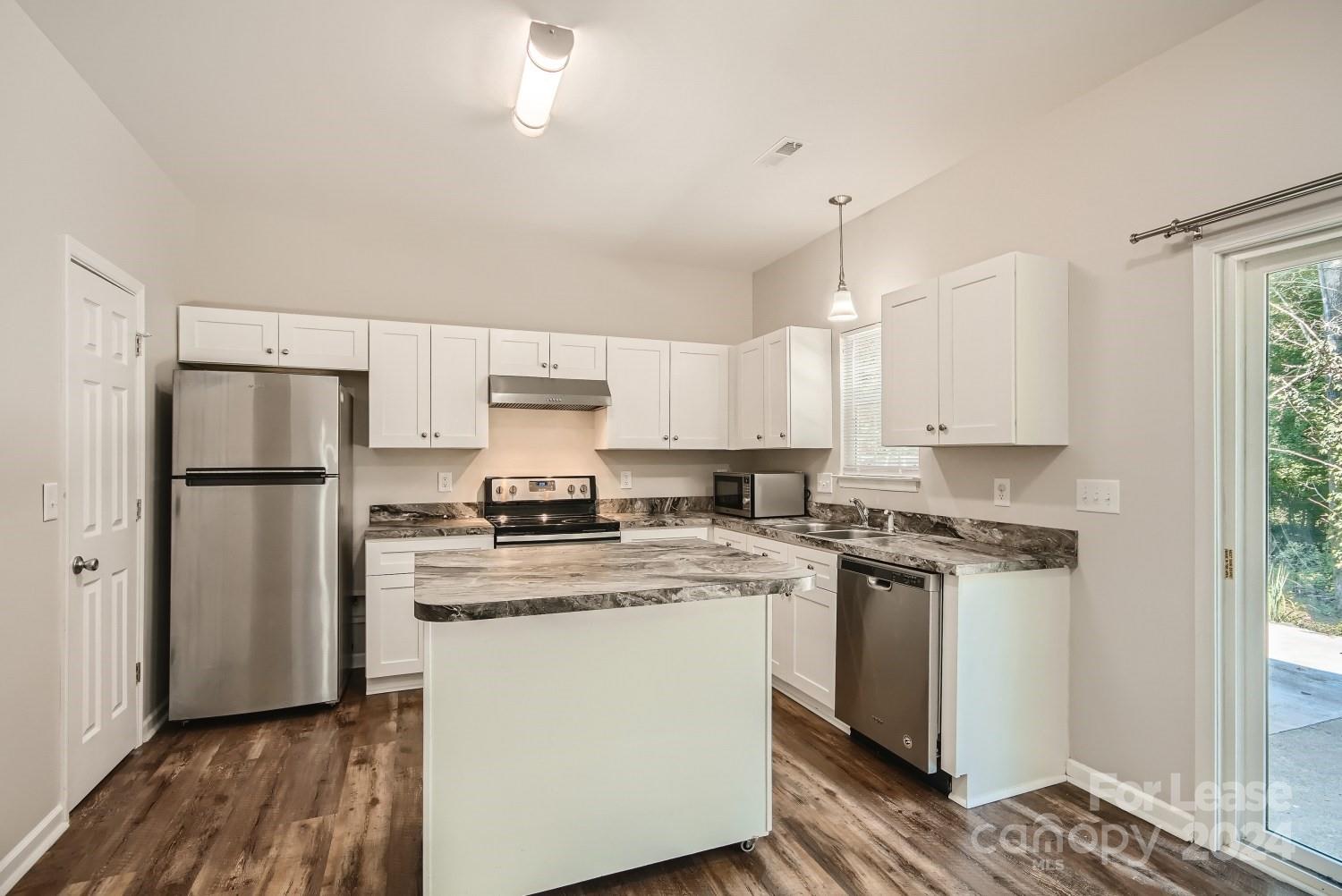 Hunting Creek - Residential Lease