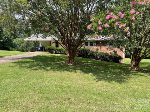 Photo of 187 River Hills Drive, Forest City, NC 28043 (MLS # 4417386)