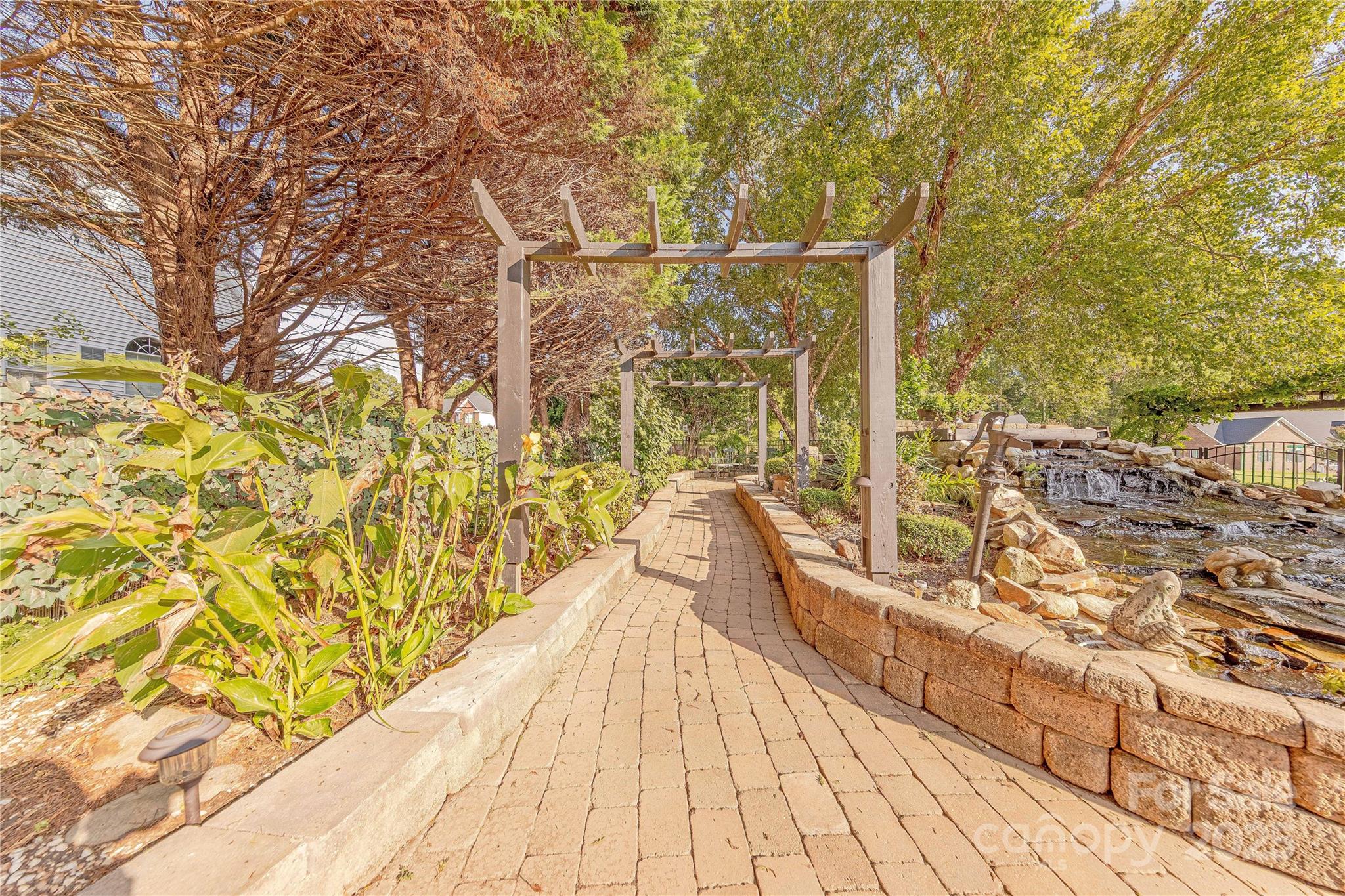 Miller Pond - Residential