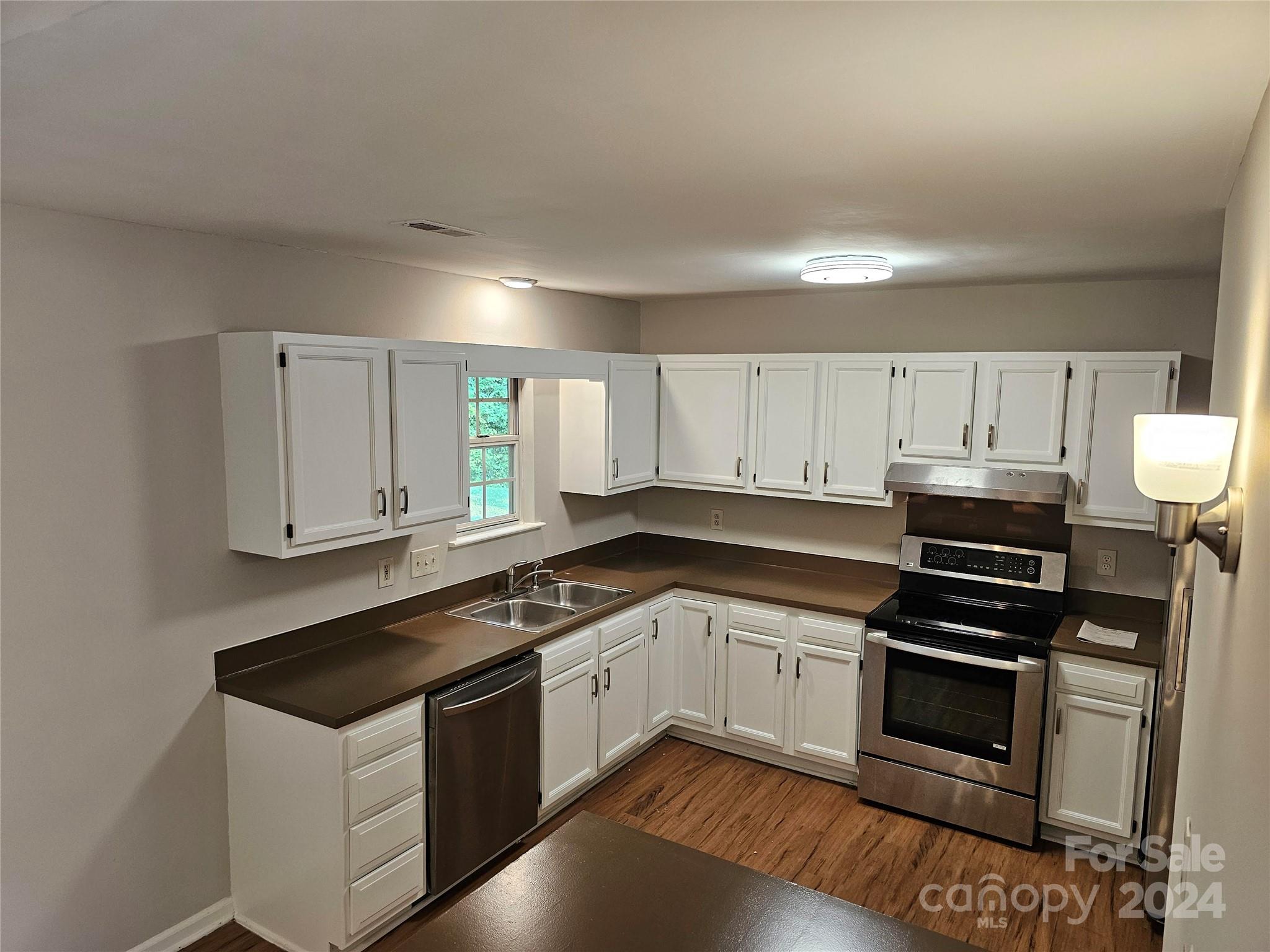 Woodford Green - Residential