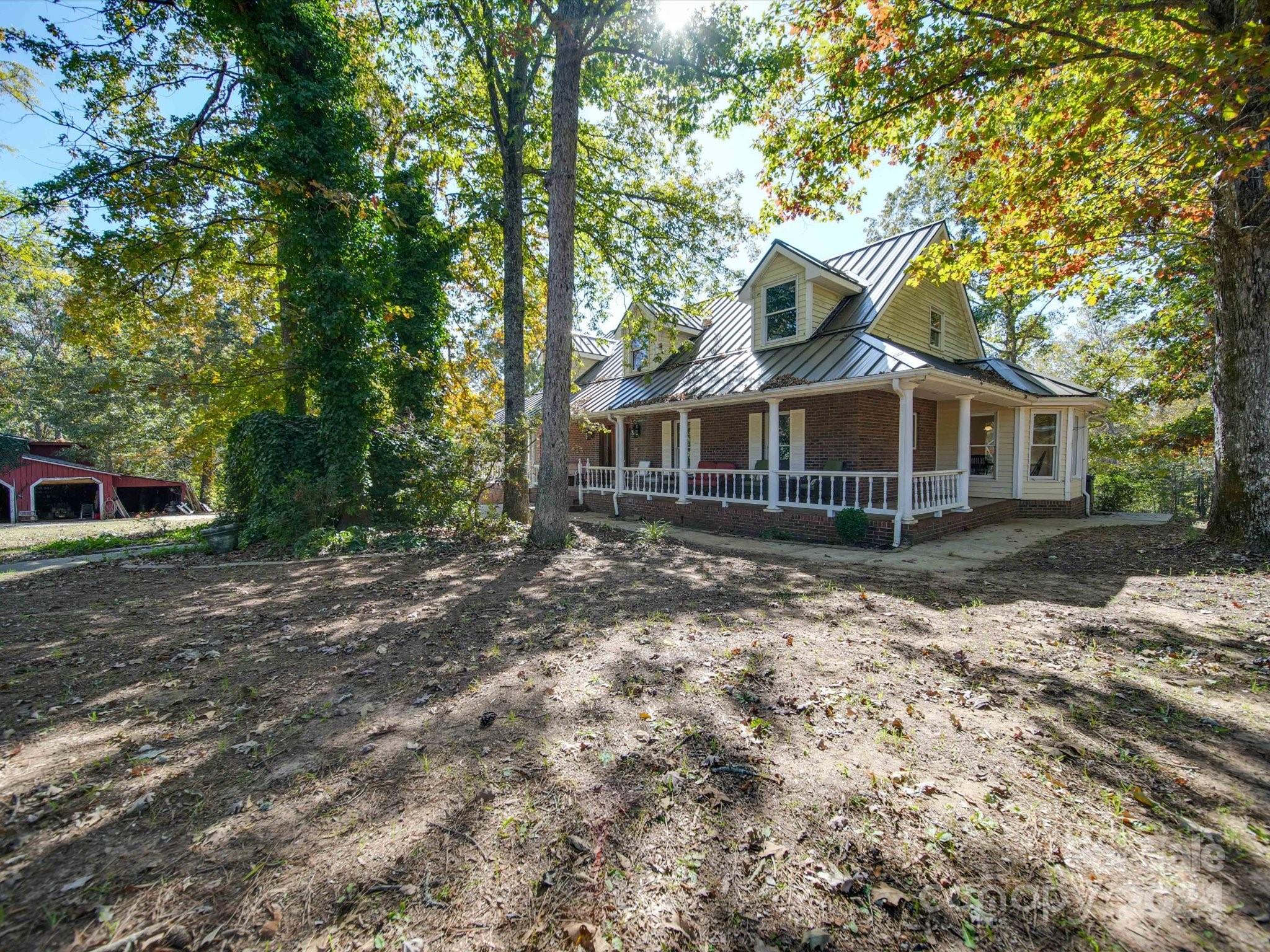 846 Windy Oaks Way