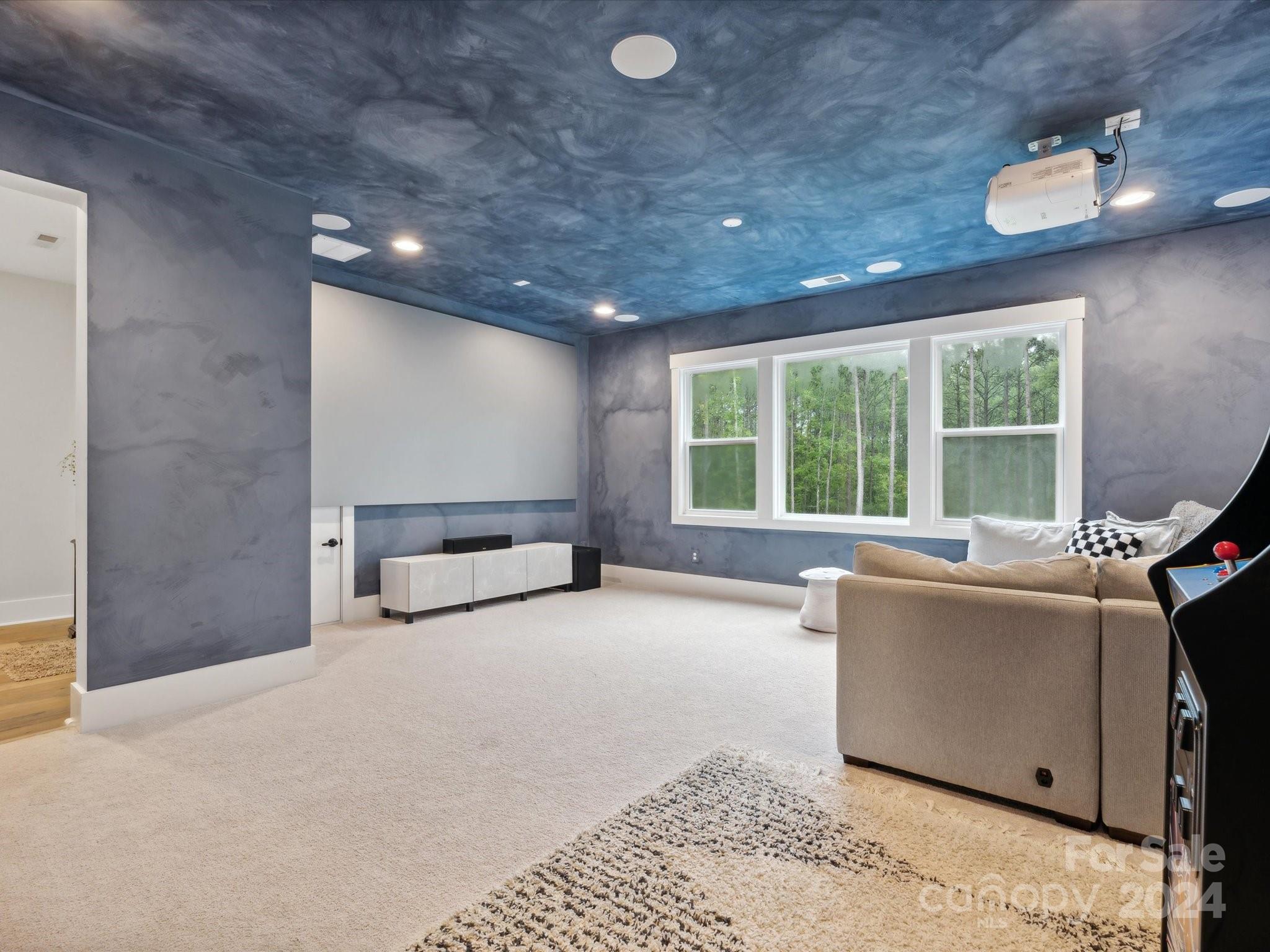 Riverchase Estates - Residential