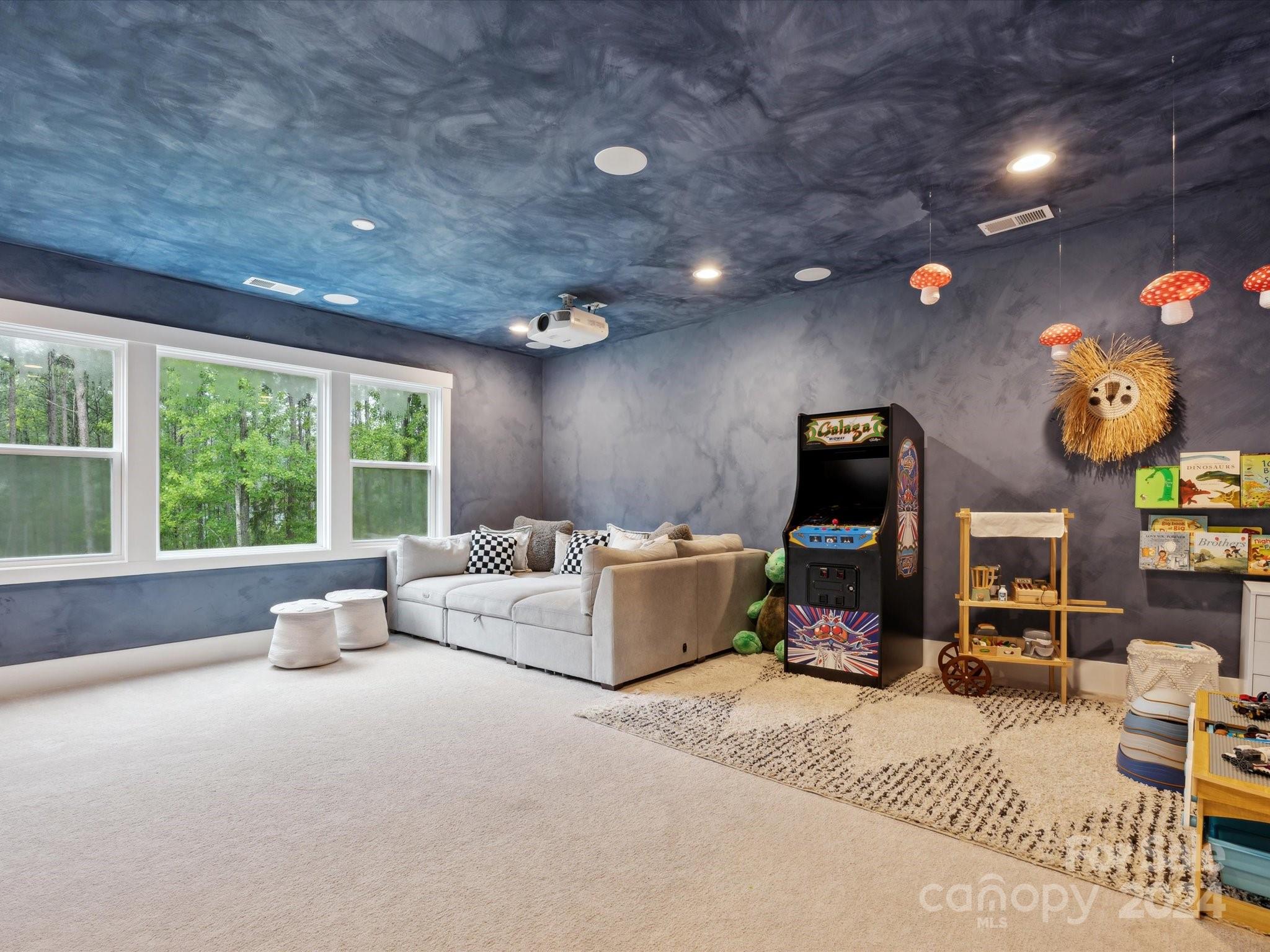 Riverchase Estates - Residential