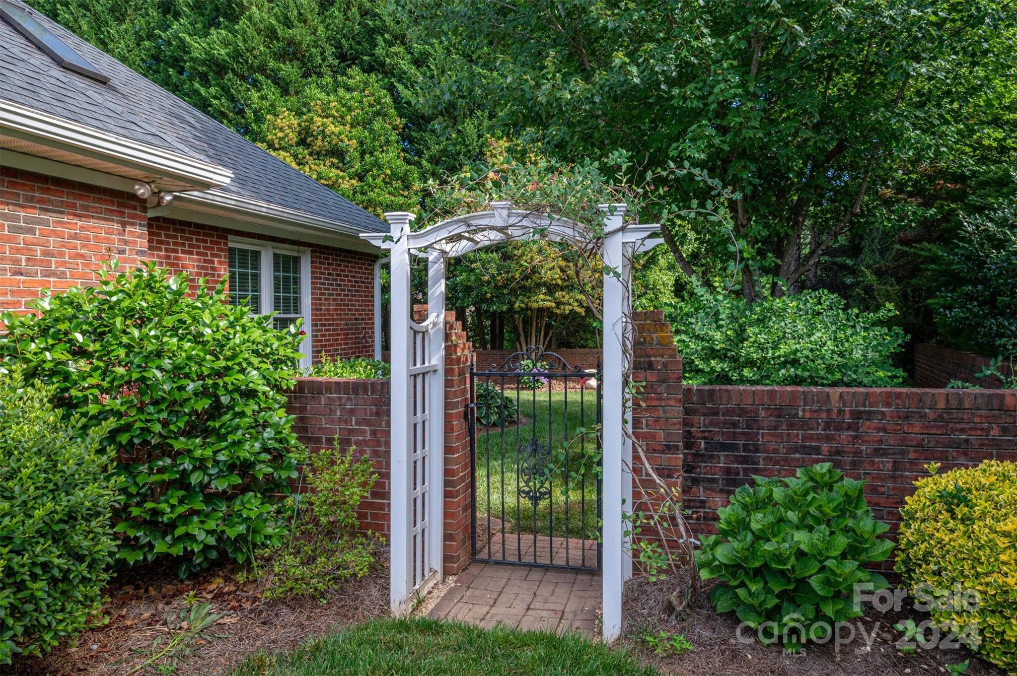 Waterford Place - Residential