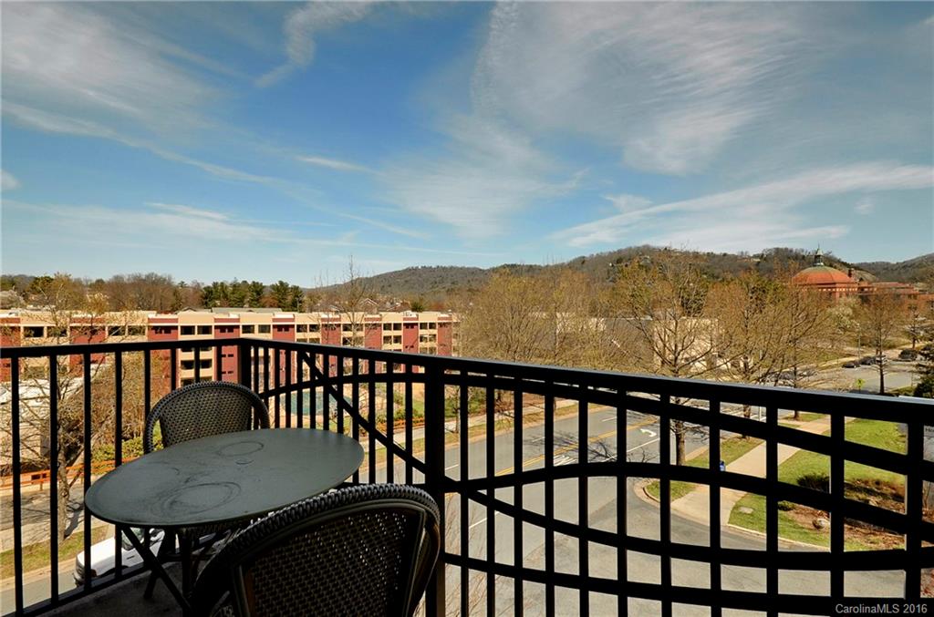 60 North Market - Residential