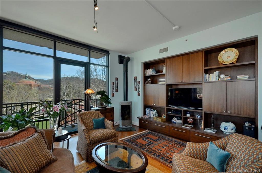 60 North Market - Residential