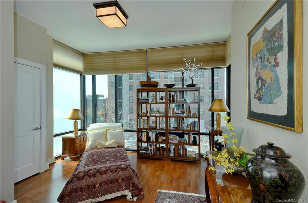 60 North Market - Residential