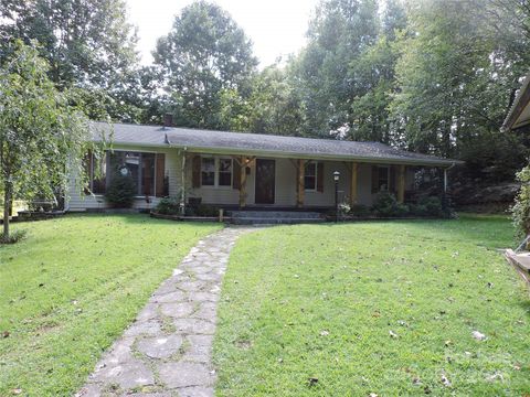 83 Breezy Lane Spruce Pine NC 28777