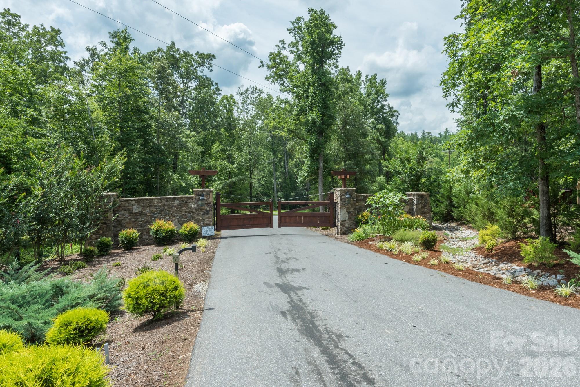 The Peninsula at Lake James - Land