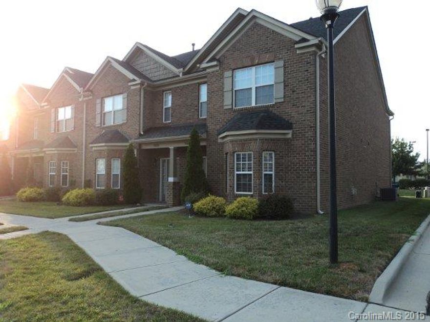 Elegant townhouse located in Cabarrus County.  This is an end unit with 1 car back load garage,very spacious great room with gas fireplace and dining room. The kitchen has beautiful granite counter tops with stainless steel appliances, hardwood flooring on main level,Easy access to I-85/I-77/I-485. Only minutes from UNCC,Concord Mills and the speedway. Available Immediately and walking distance to shopping center.