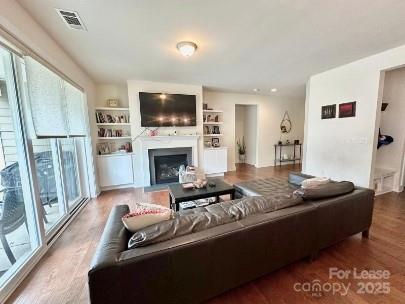 Cobblestone Manor - Residential Lease