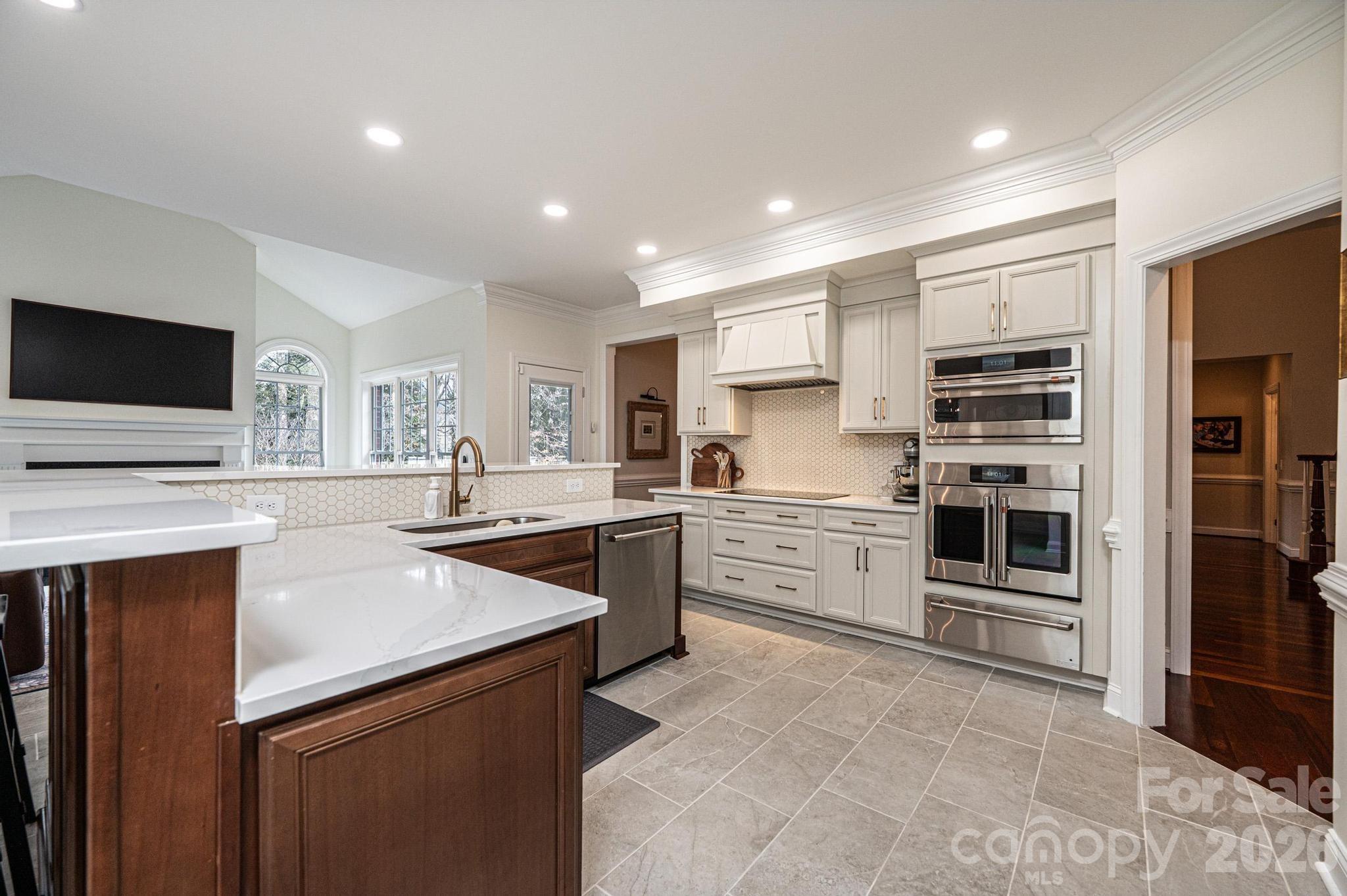 Moores Ferry - Residential