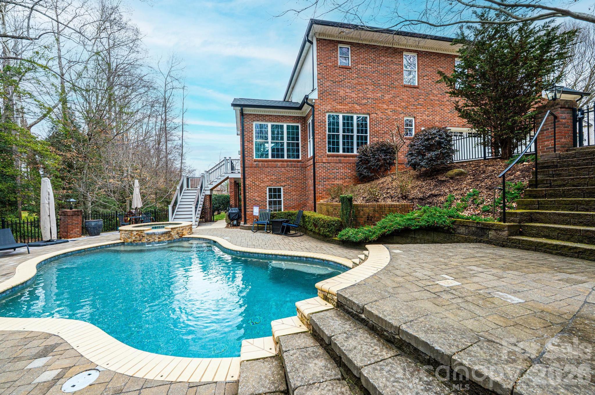 Moores Ferry - Residential