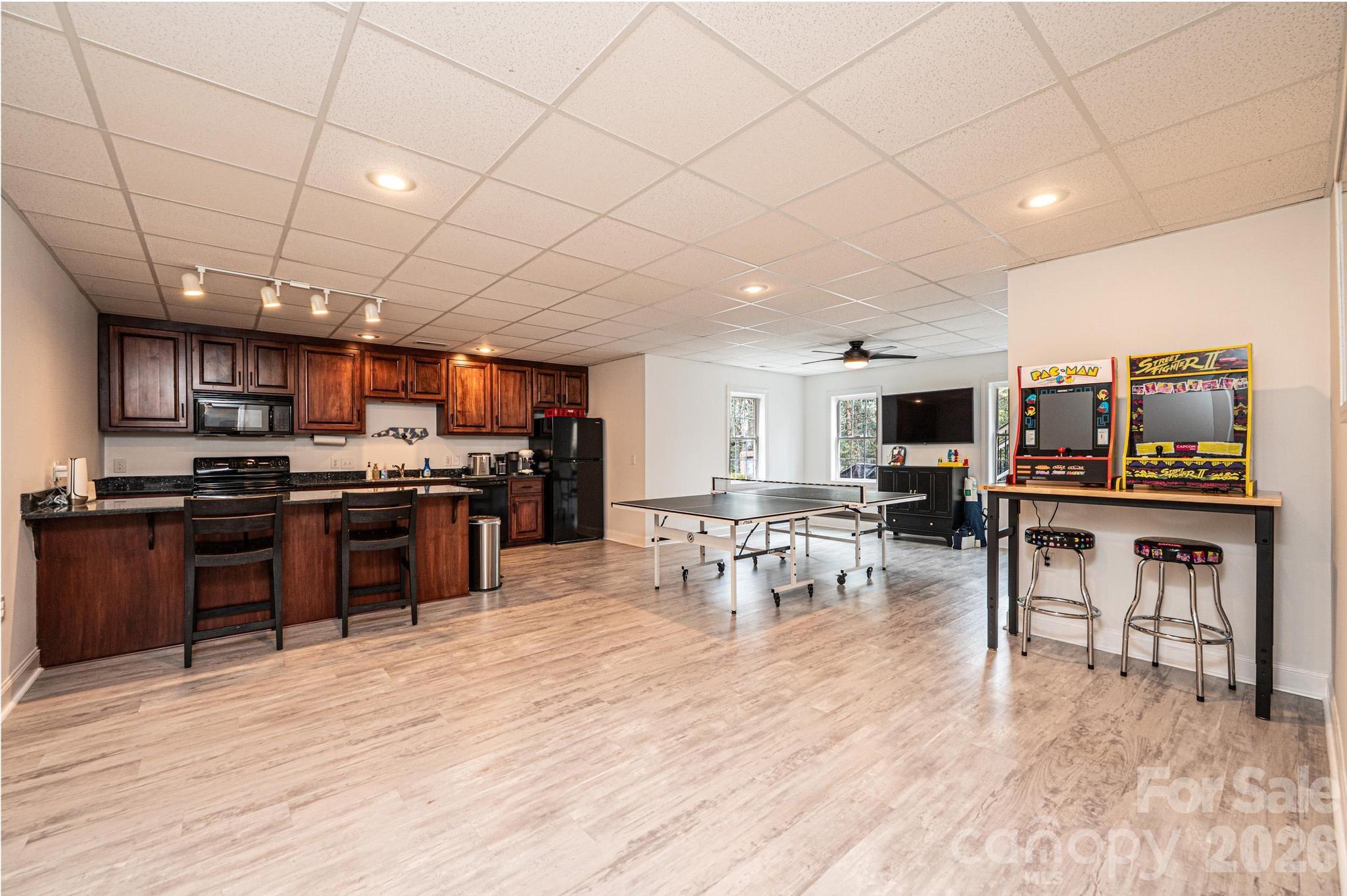 Moores Ferry - Residential