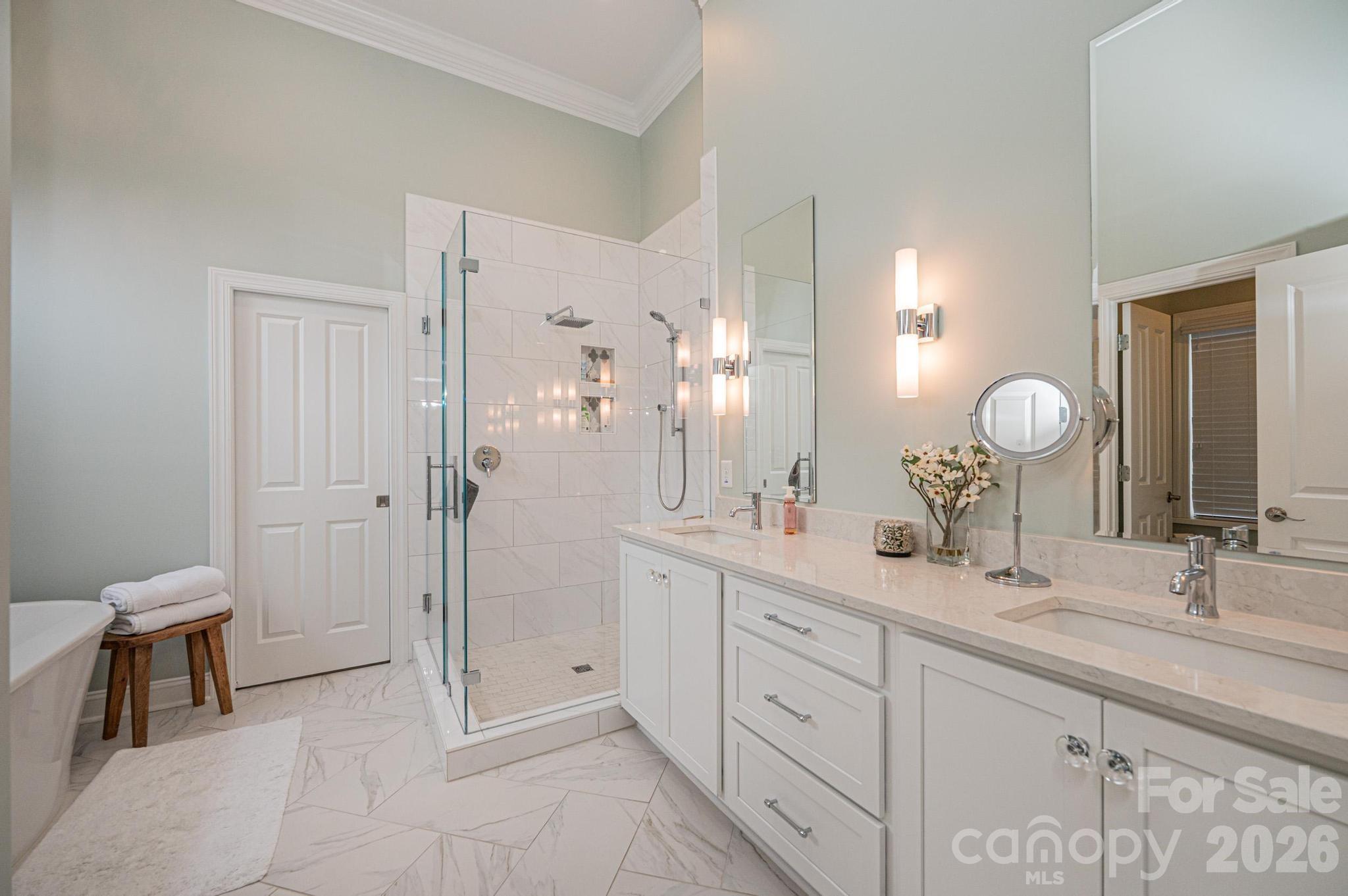 Moores Ferry - Residential