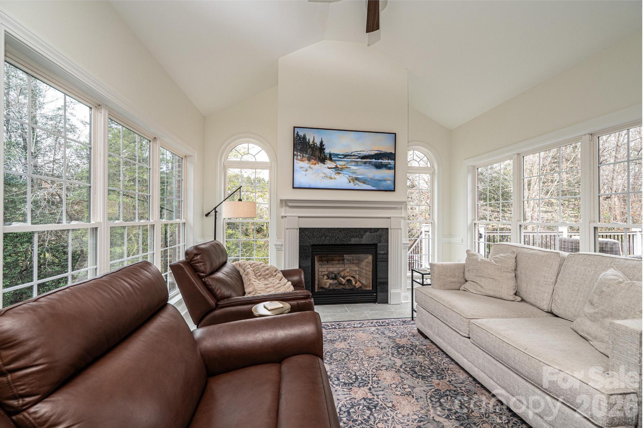 Moores Ferry - Residential