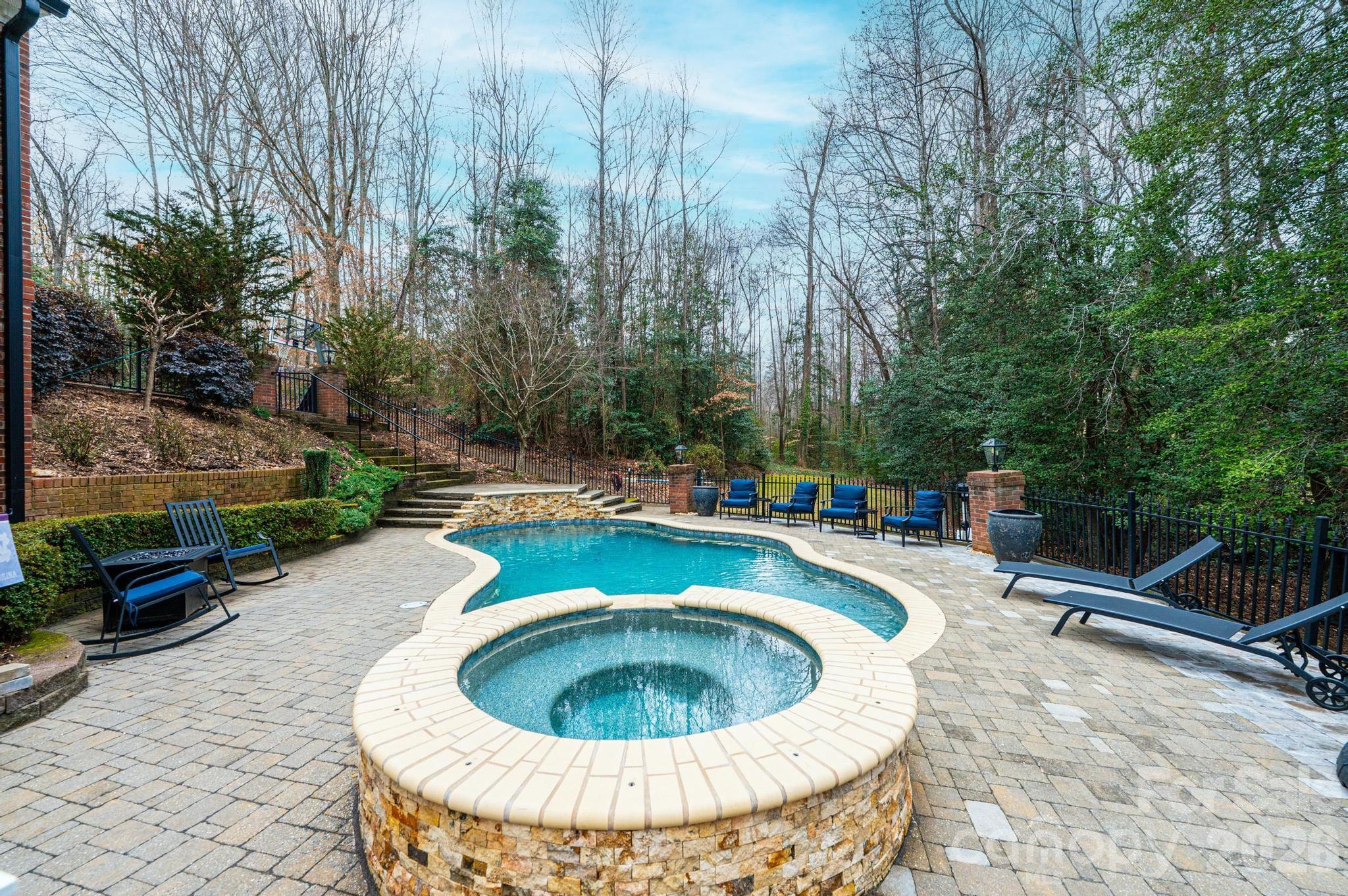 Moores Ferry - Residential