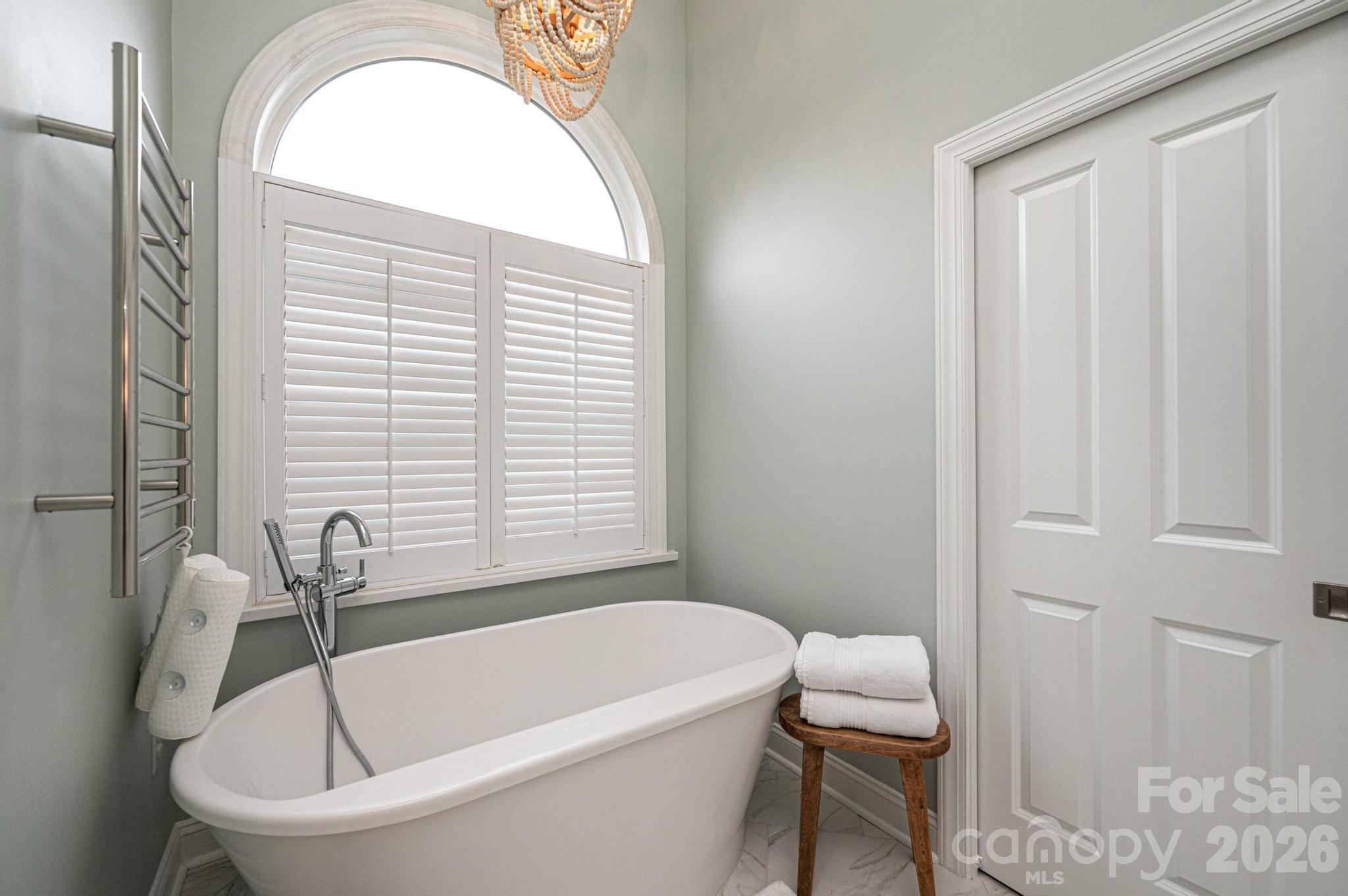 Moores Ferry - Residential