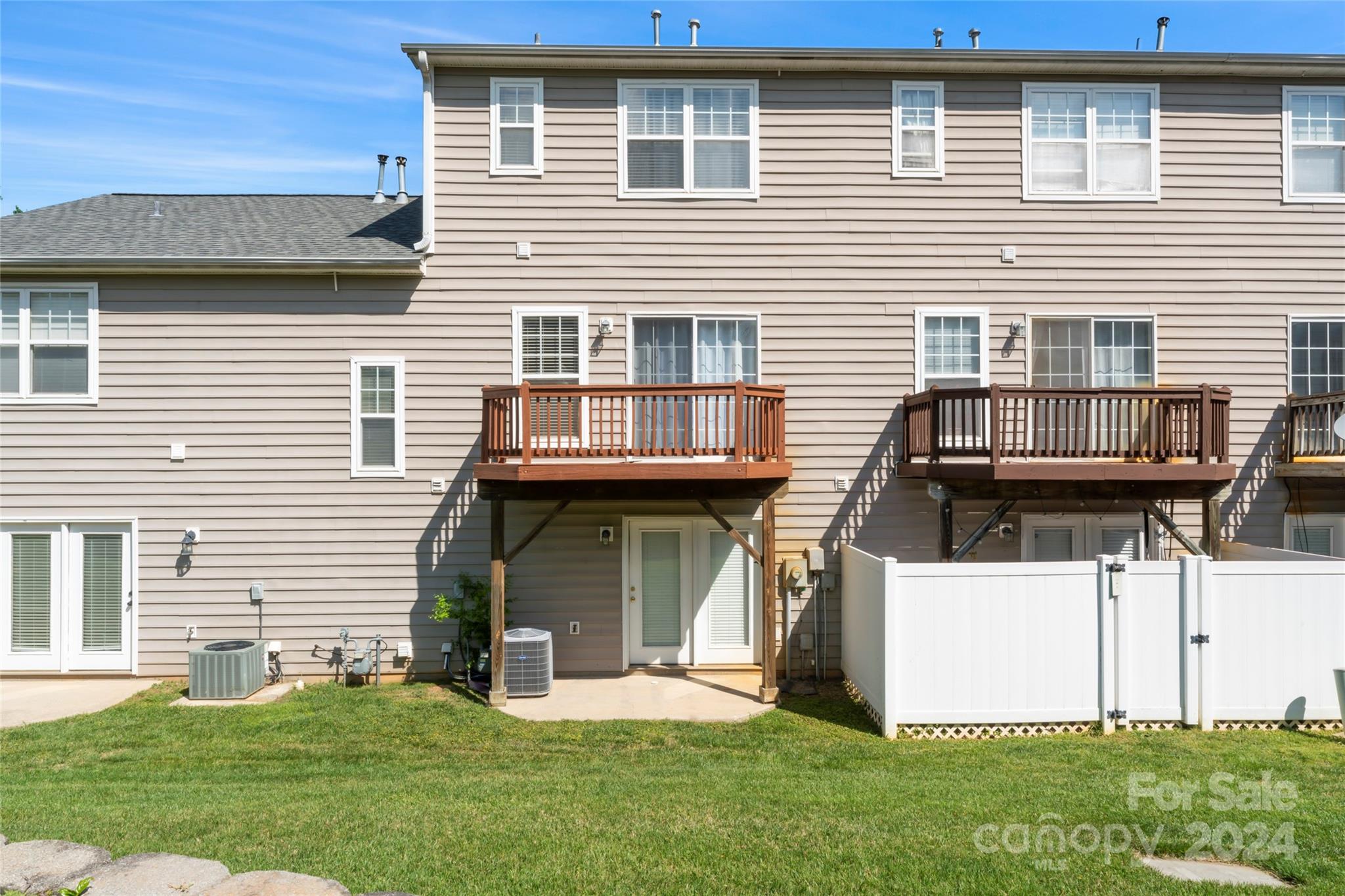 Avalon at Mallard Creek - Residential