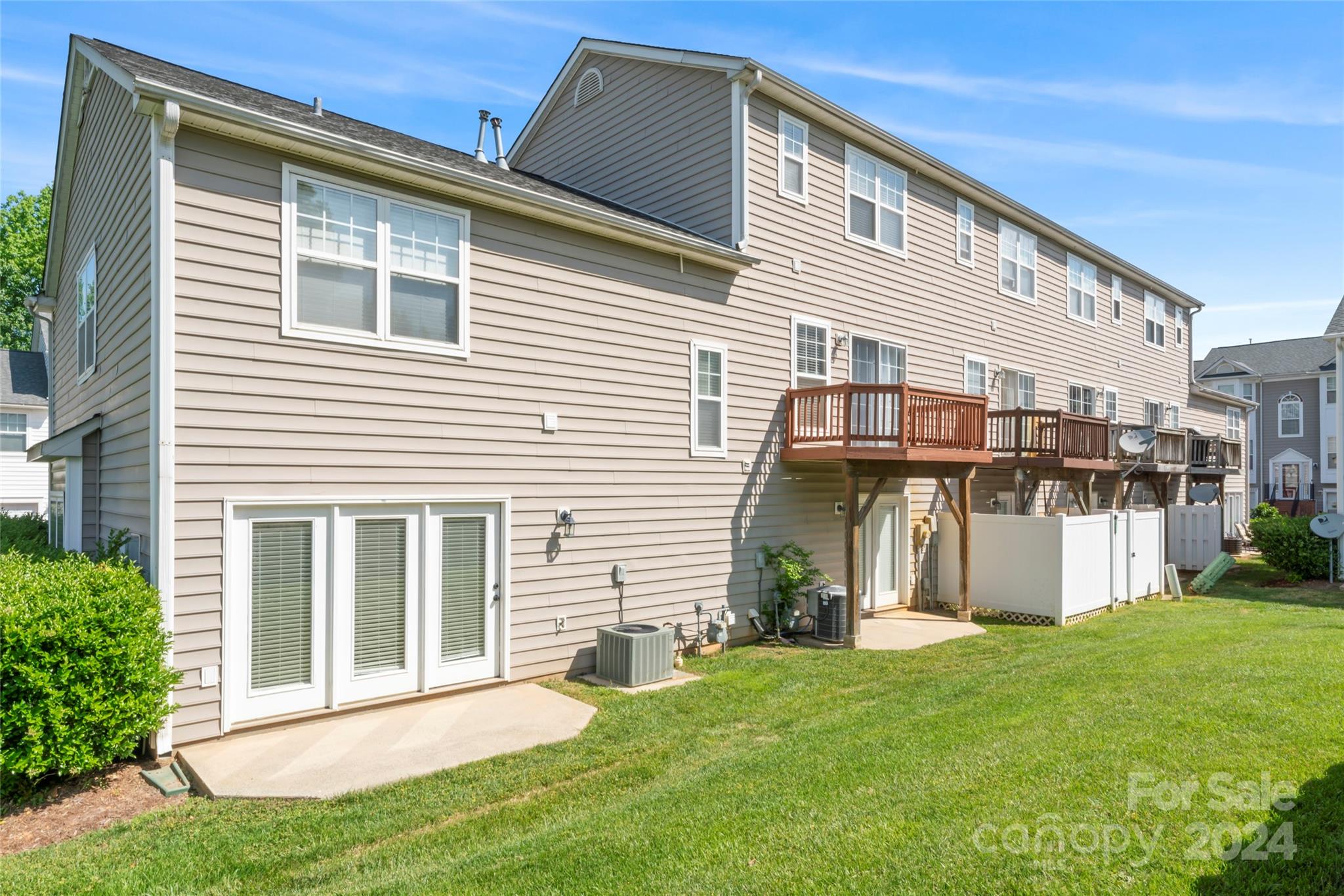 Avalon at Mallard Creek - Residential