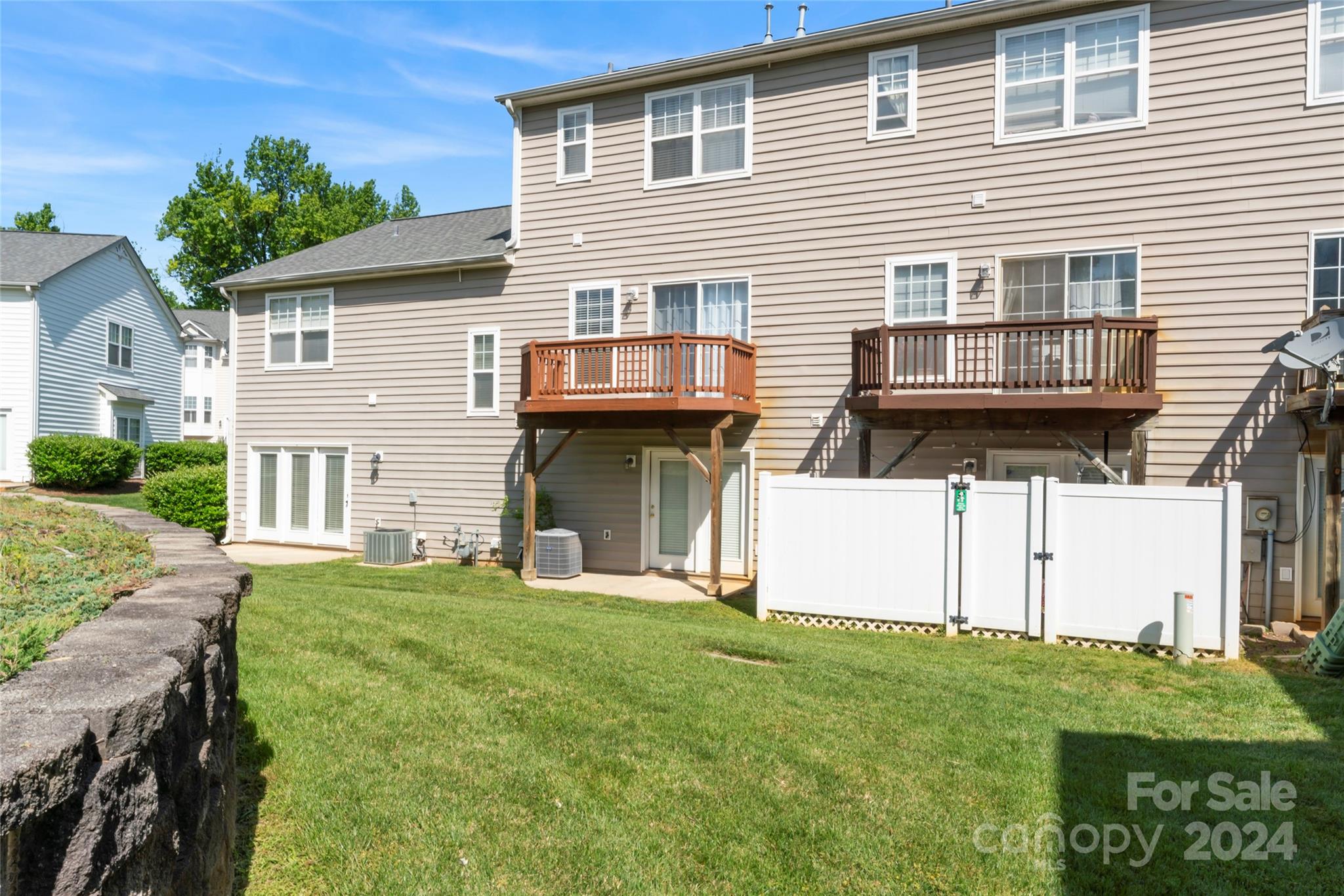 Avalon at Mallard Creek - Residential