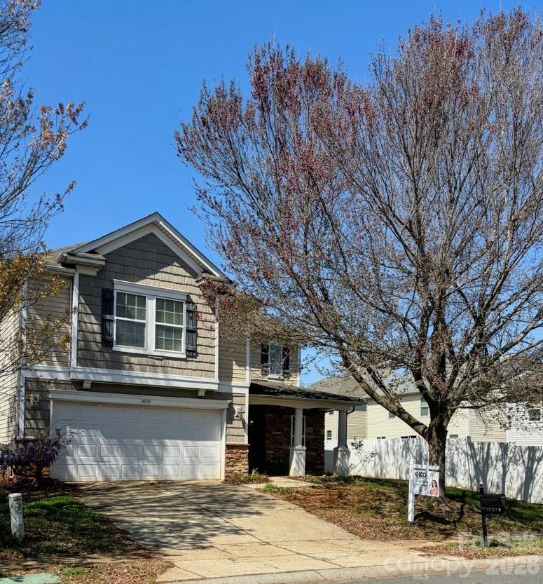 Hamilton Lakes - Residential