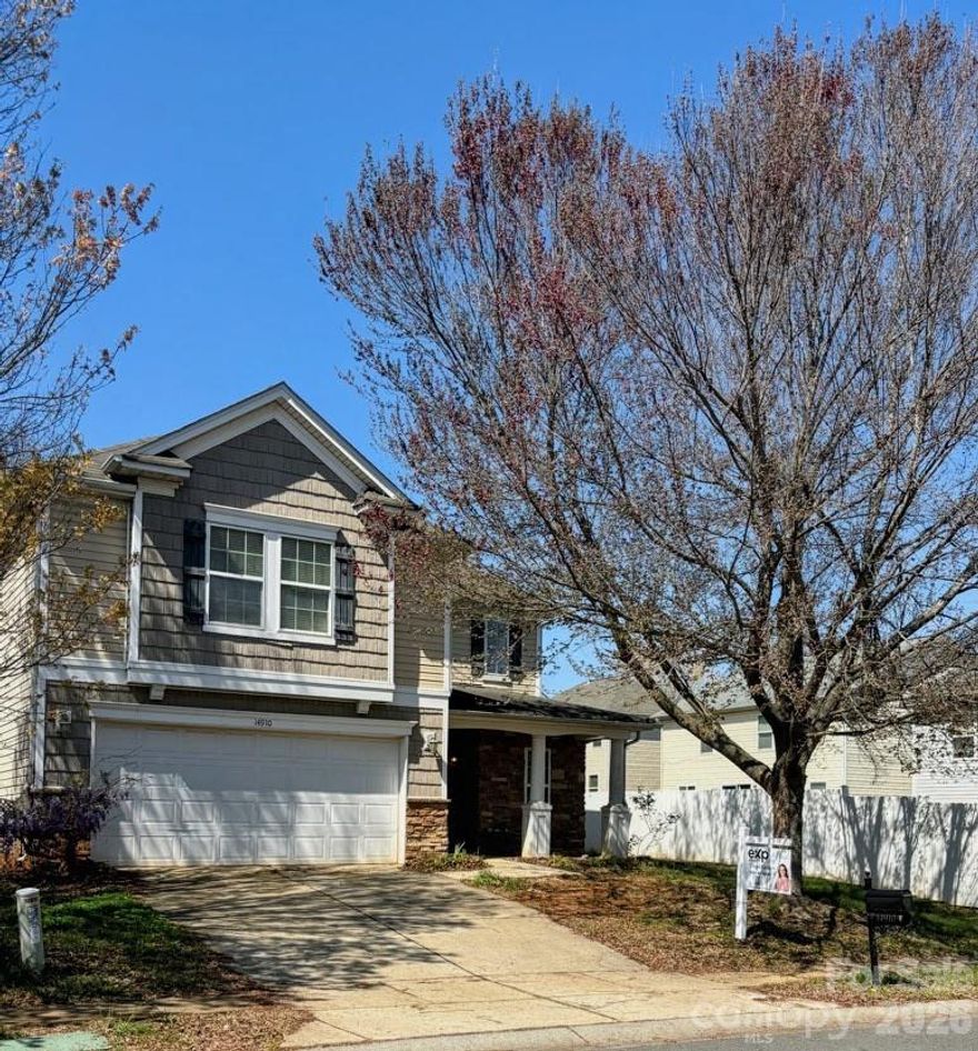 Charming Home with Potential in Prime Rivergate Location
Welcome to 14910 Havasu Street — a well-located 3-bedroom, 2.5-bath home offering 1,818 square feet in a community with a low $300/year HOA and neighborhood pool access.
Enjoy the convenience of a sidewalk-lined 1-mile walk to Rivergate, where shopping, dining, and entertainment are right at your fingertips.
This home features a functional layout and great bones, offering an excellent opportunity for a buyer ready to make it their own. With a little updating and personal touch, this property has the potential to truly shine.
Perfect for buyers looking to create their dream space in an unbeatable location.