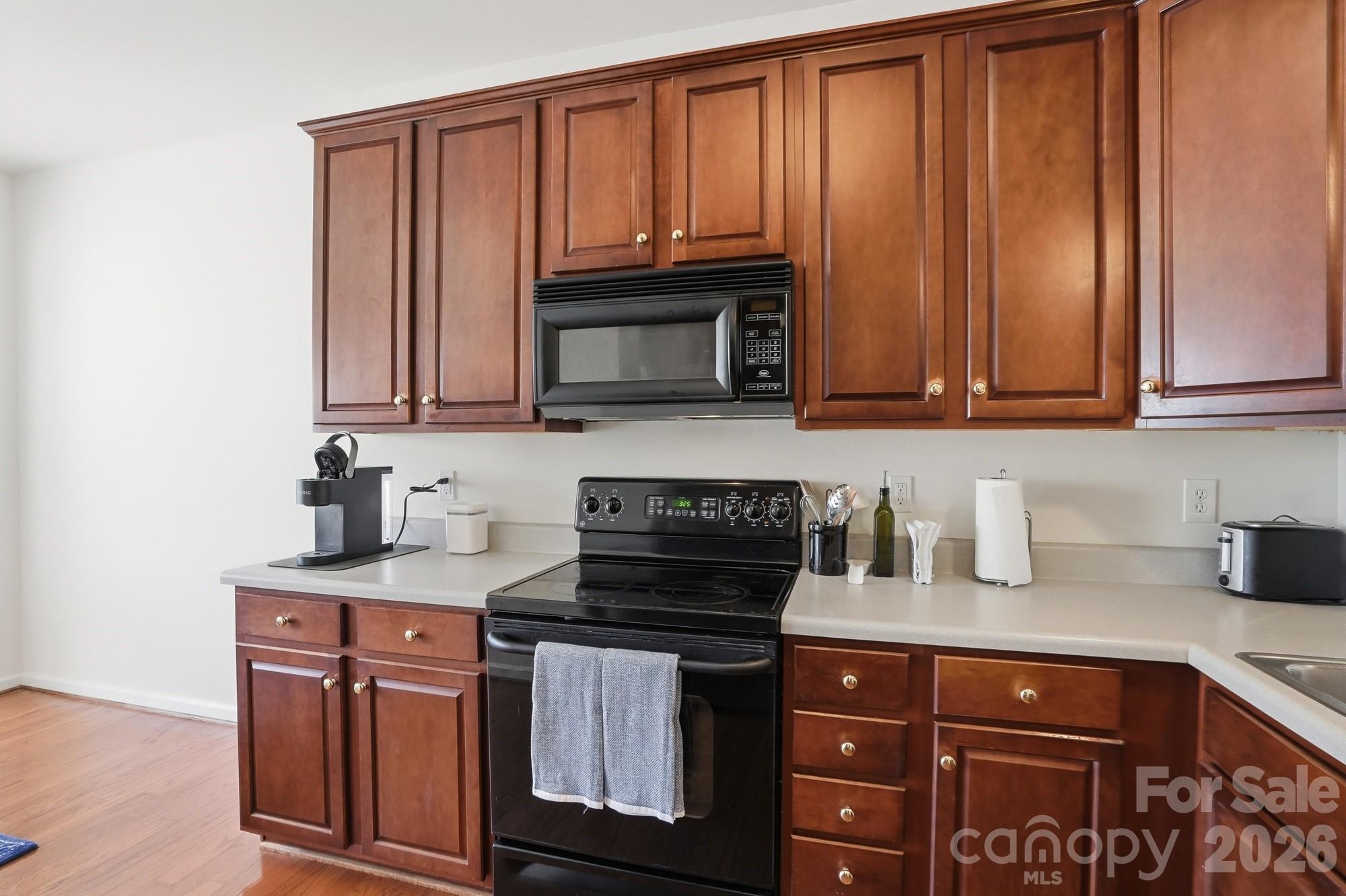 Sunset Point Townhomes - Residential