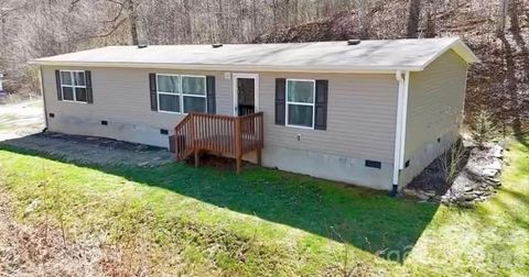 256 Inglewood Cove Road Waynesville NC 28786