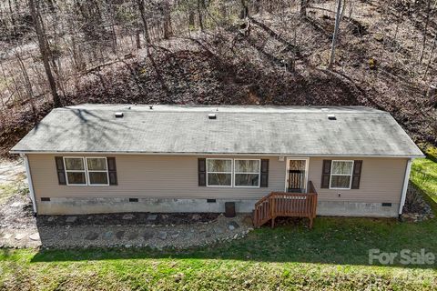 256 Inglewood Cove Road Waynesville NC 28786