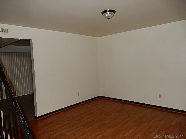 Country Club - Residential Lease