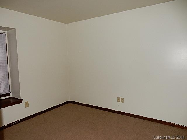 Country Club - Residential Lease