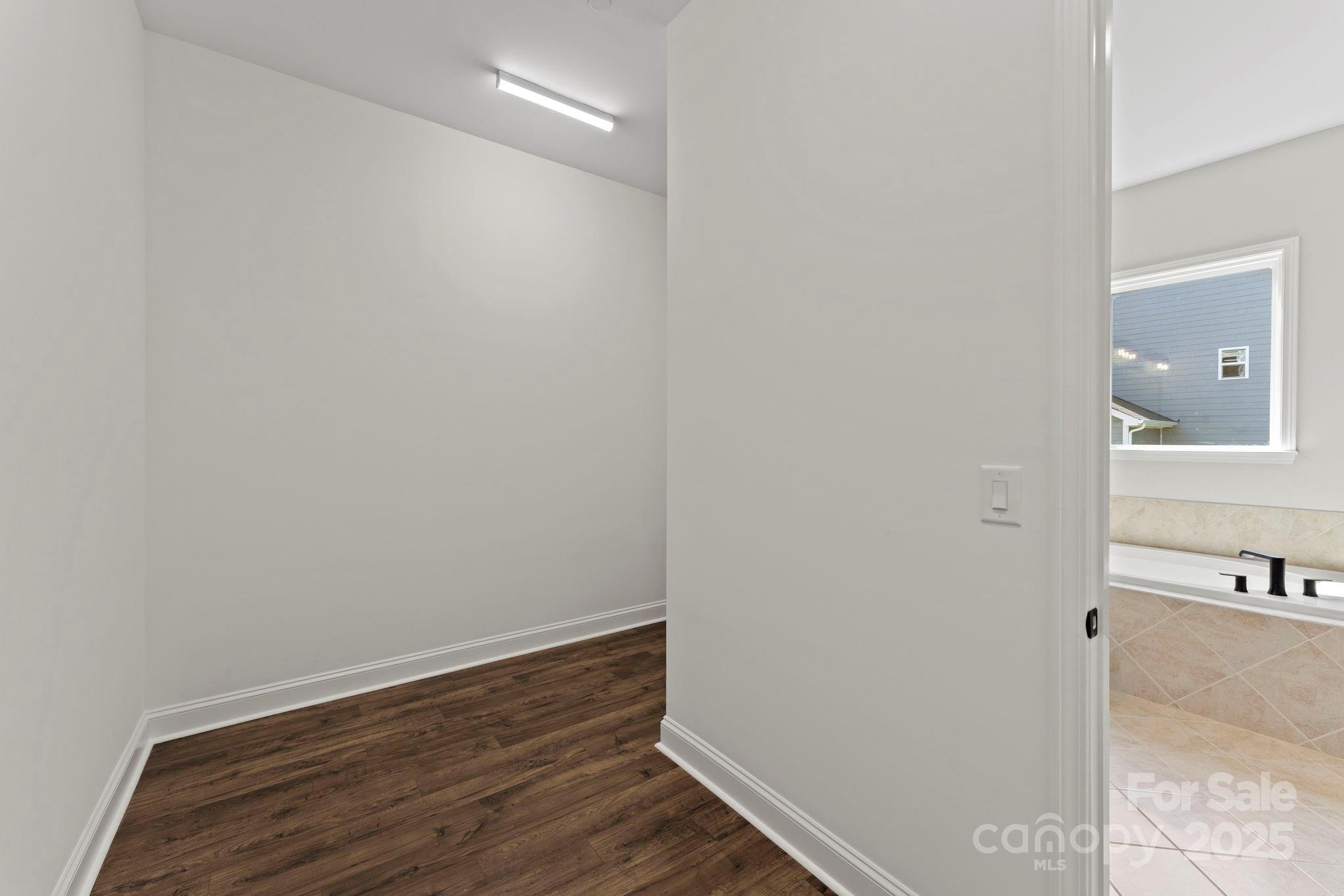 The Estates at Sugar Creek - Residential