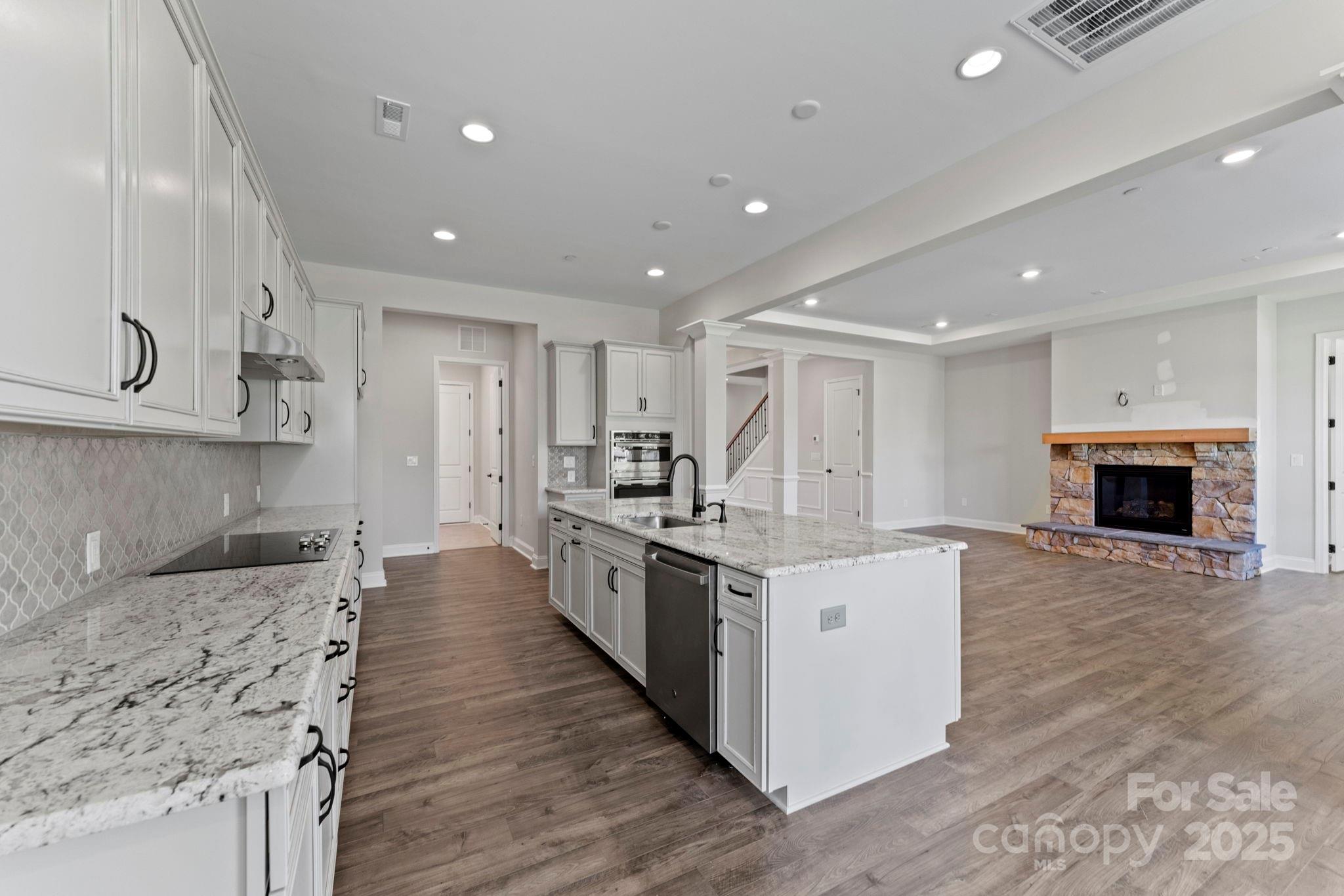 The Estates at Sugar Creek - Residential