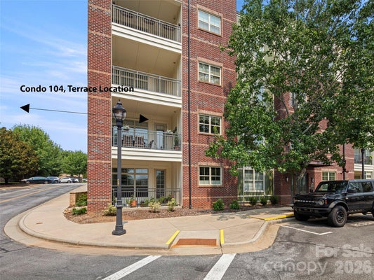 5 FARLEIGH ST APT 104, ASHEVILLE, NC 28803 - Image f9dd79f6f978bba5dcc73bf79c3c9316/4232371921