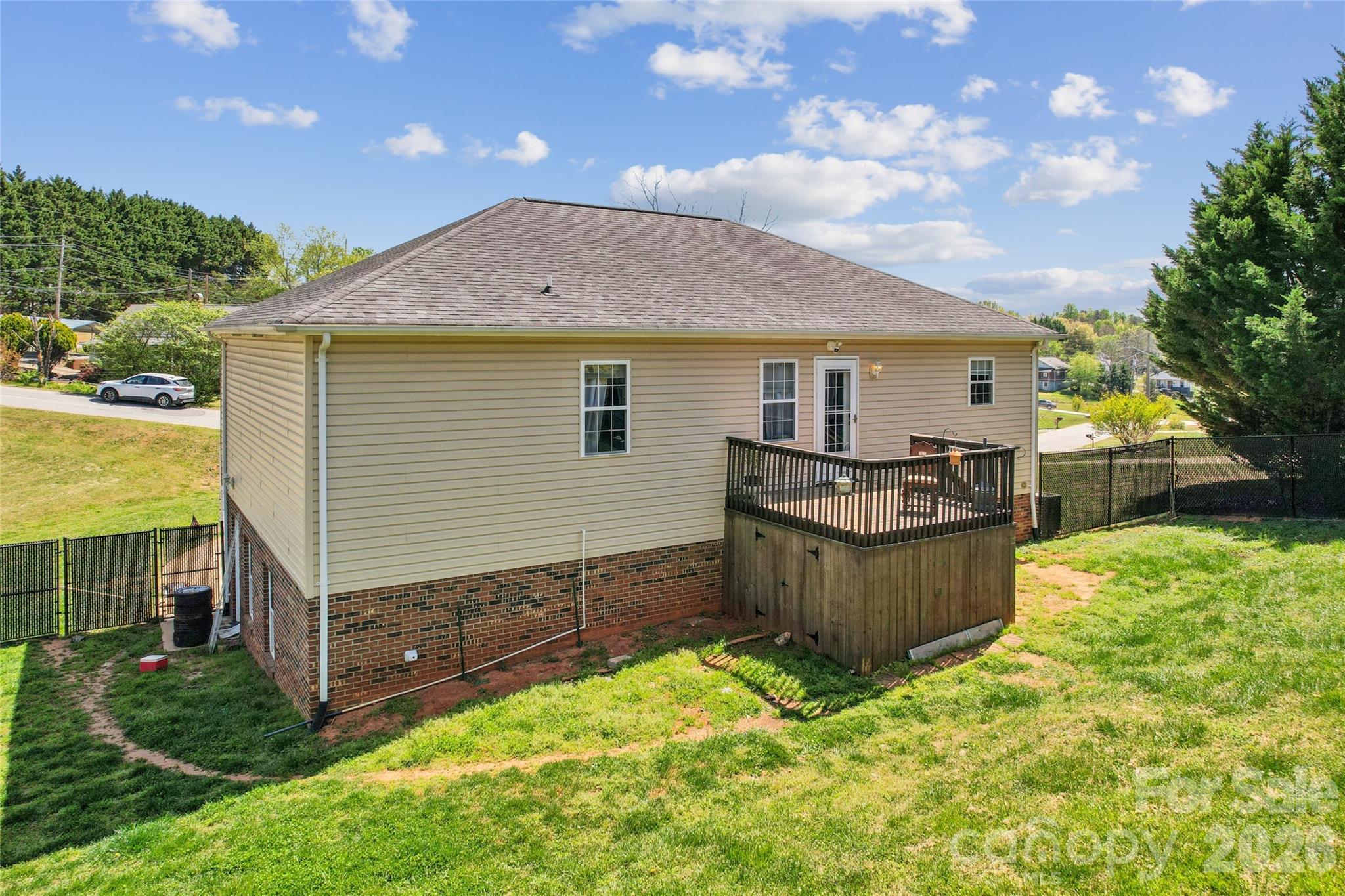 Lakeside Summit - Residential