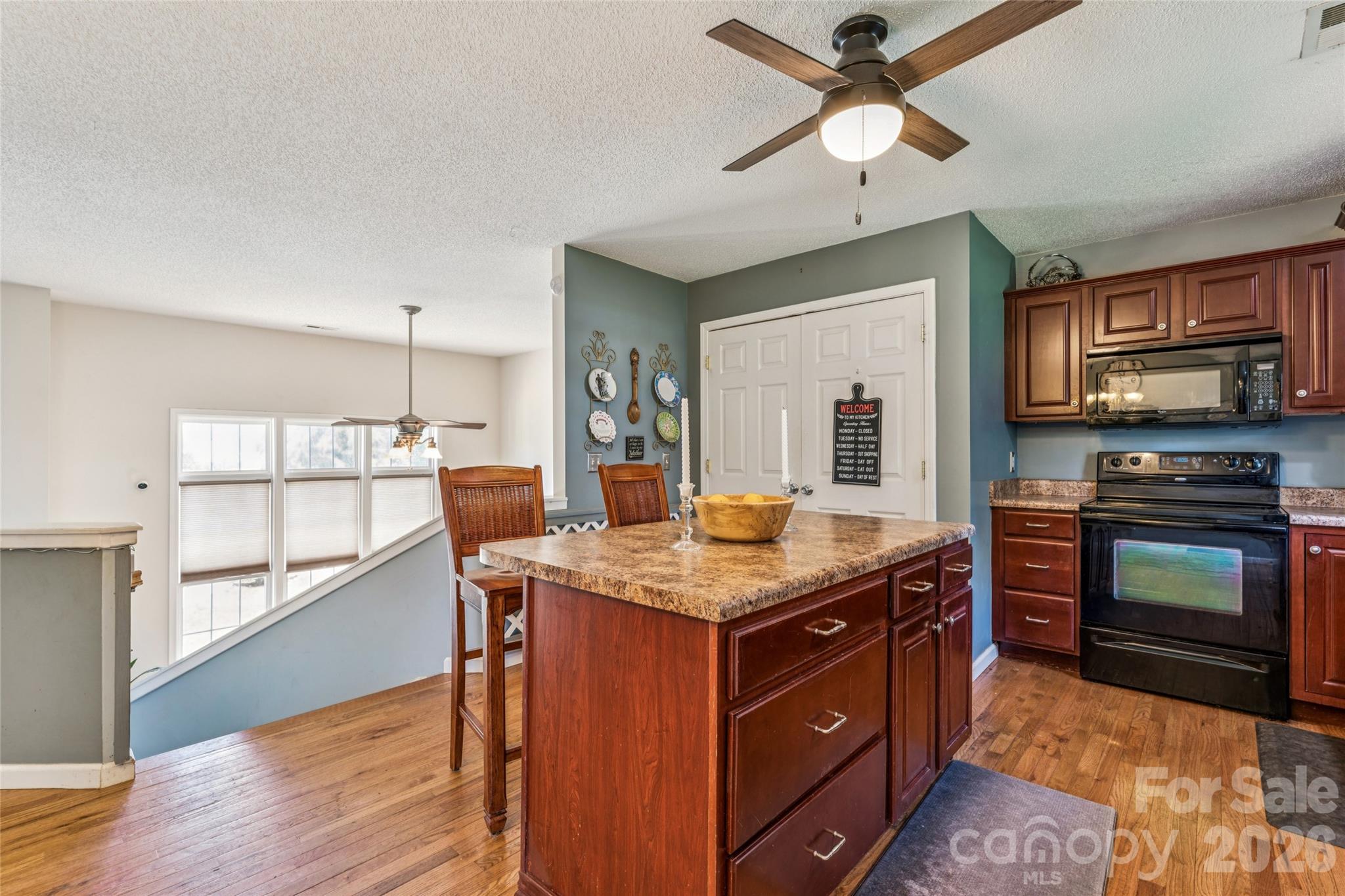 Lakeside Summit - Residential