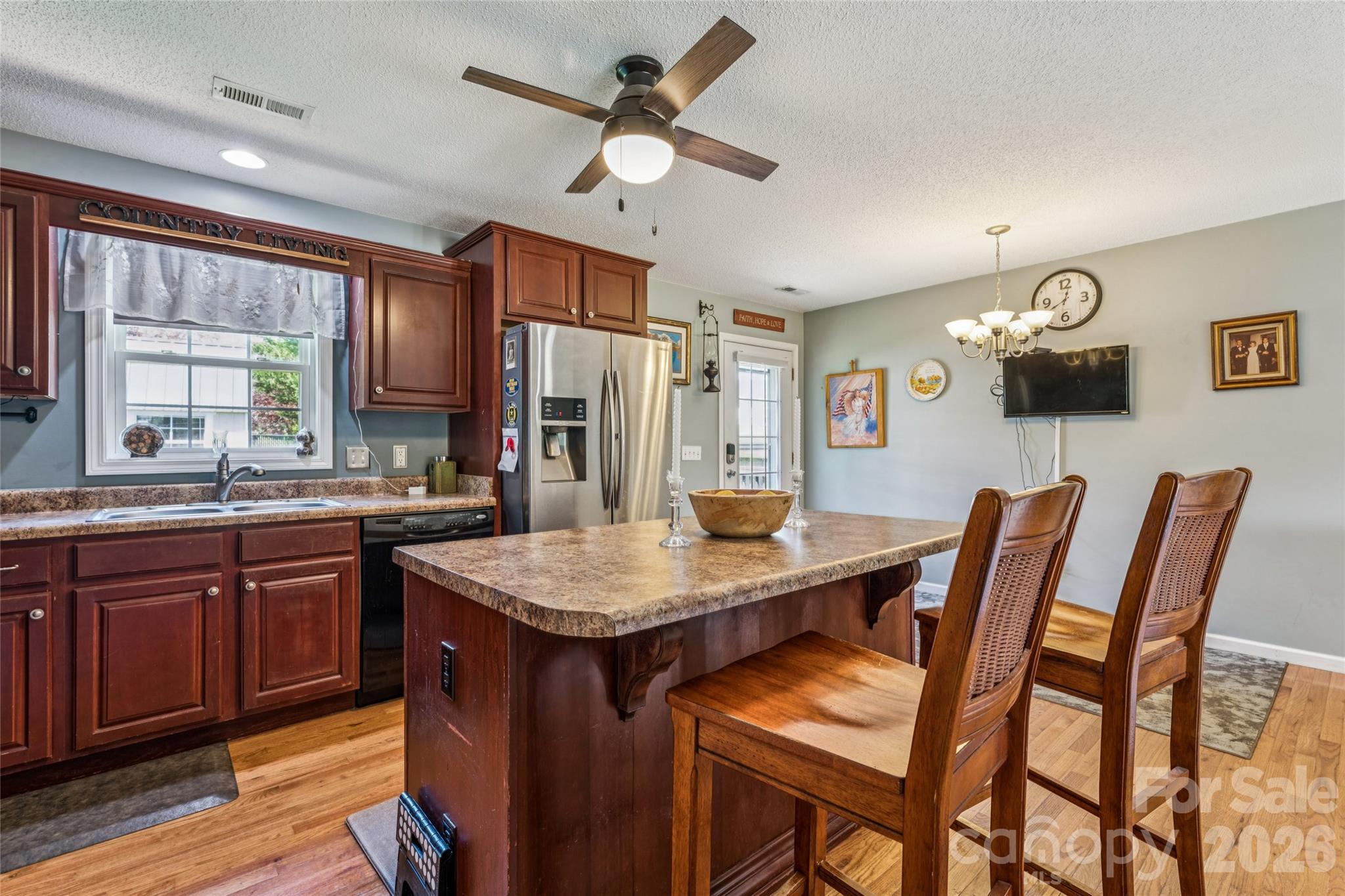 Lakeside Summit - Residential